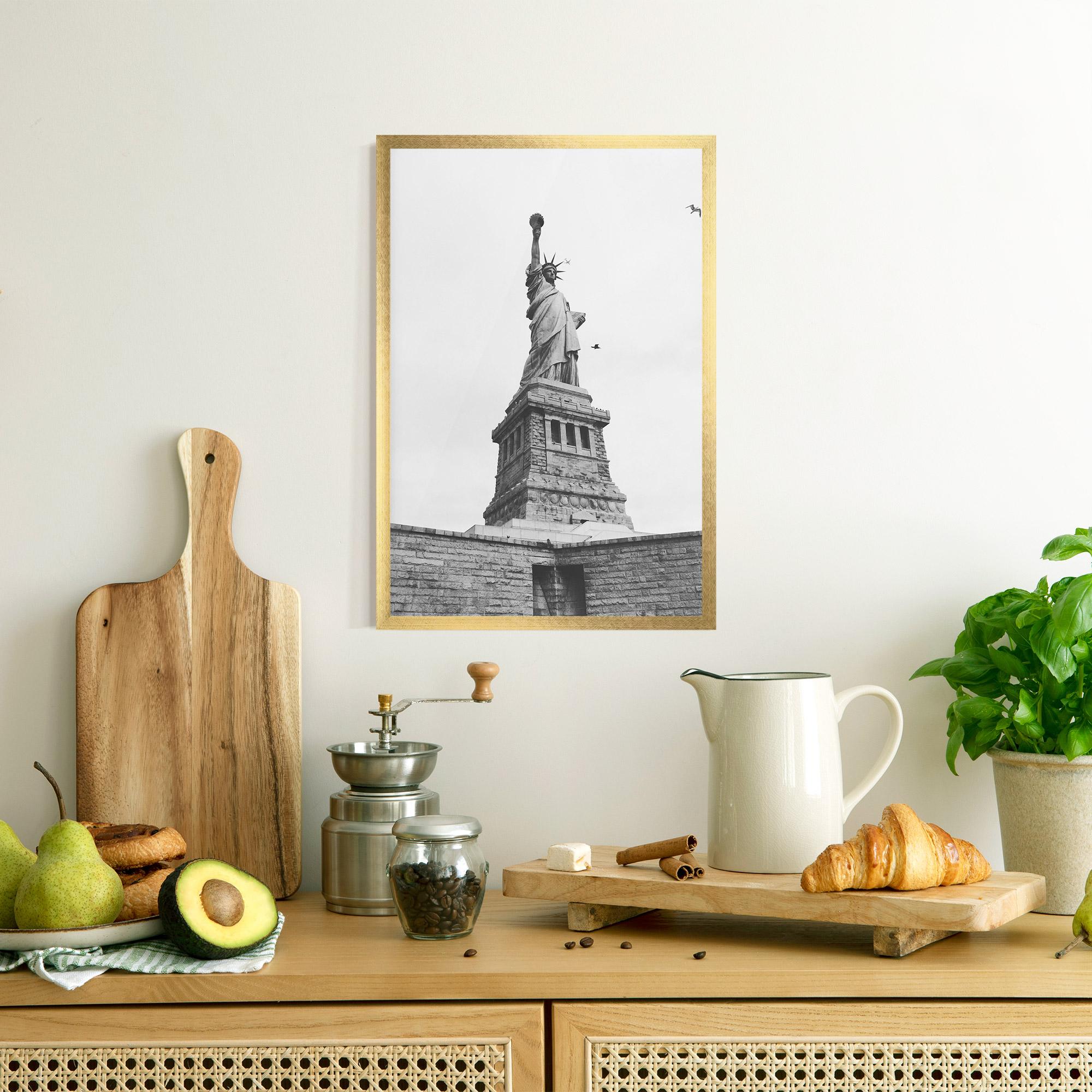 Poster Înrămat The Statue Of Liberty mockup 8