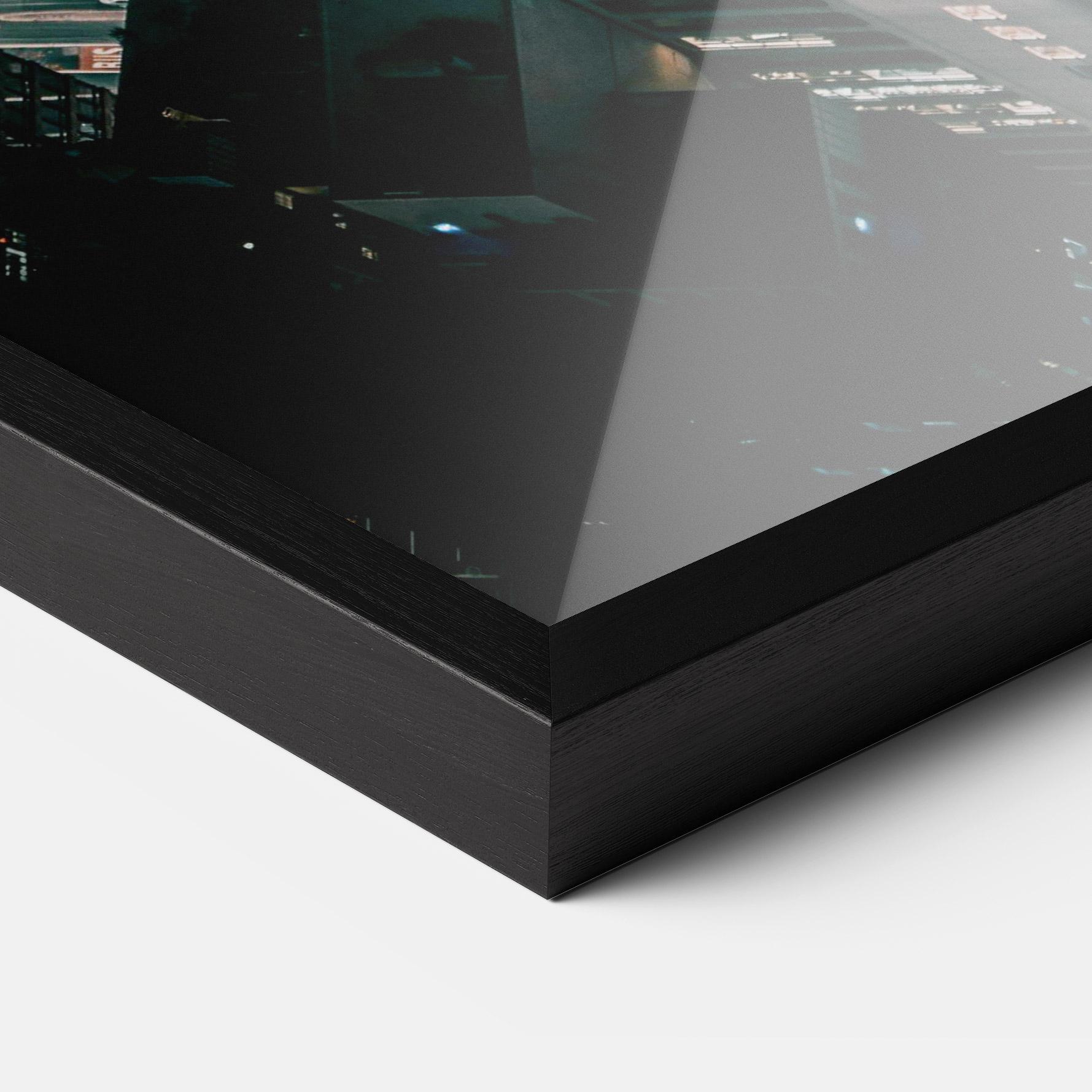 Poster Înrămat Cream Building Night mockup 3