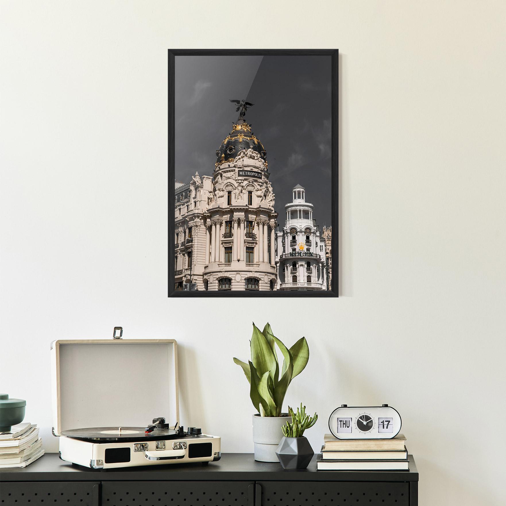 Poster Înrămat Metropolis Building mockup 2