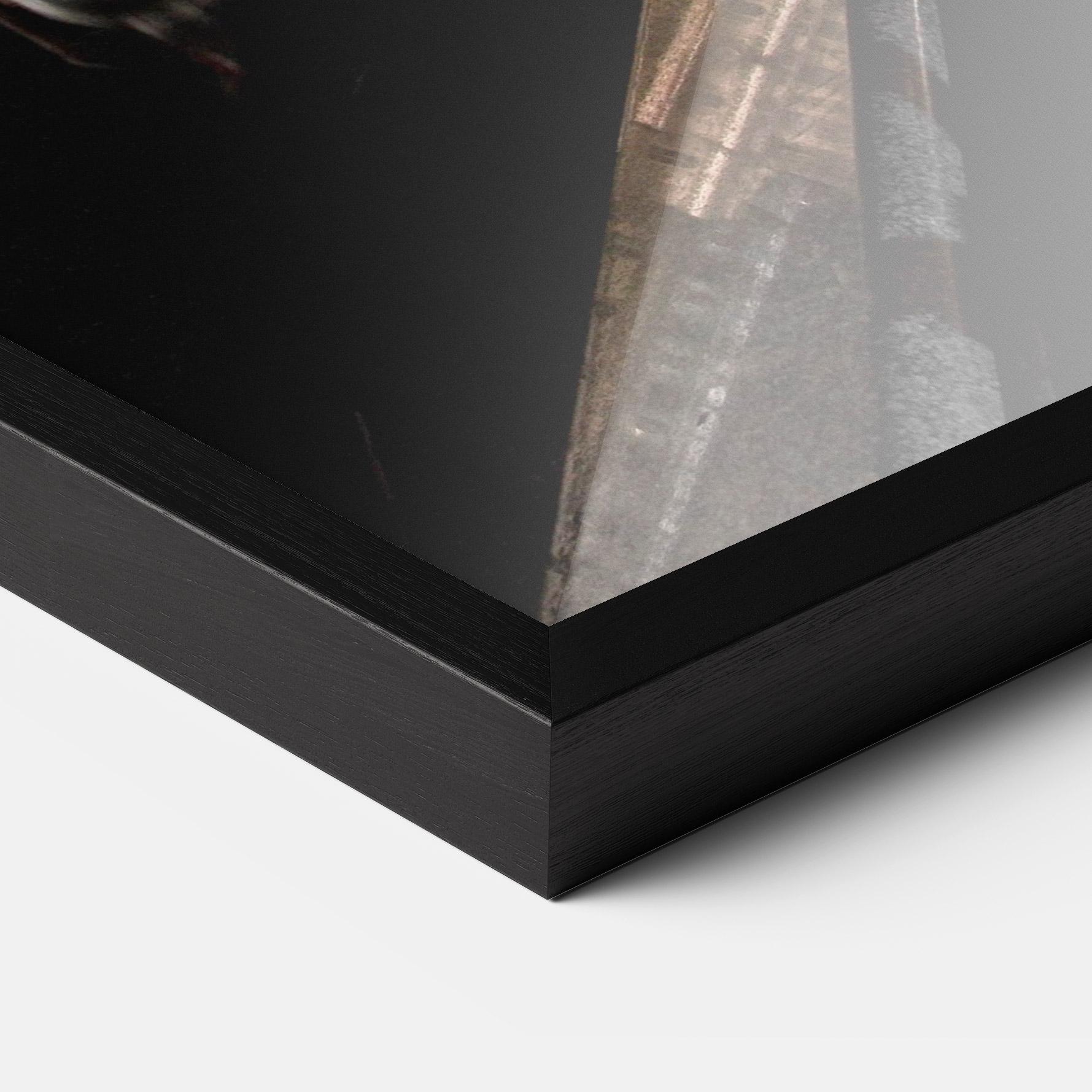 Poster Înrămat Louvre Night mockup 3