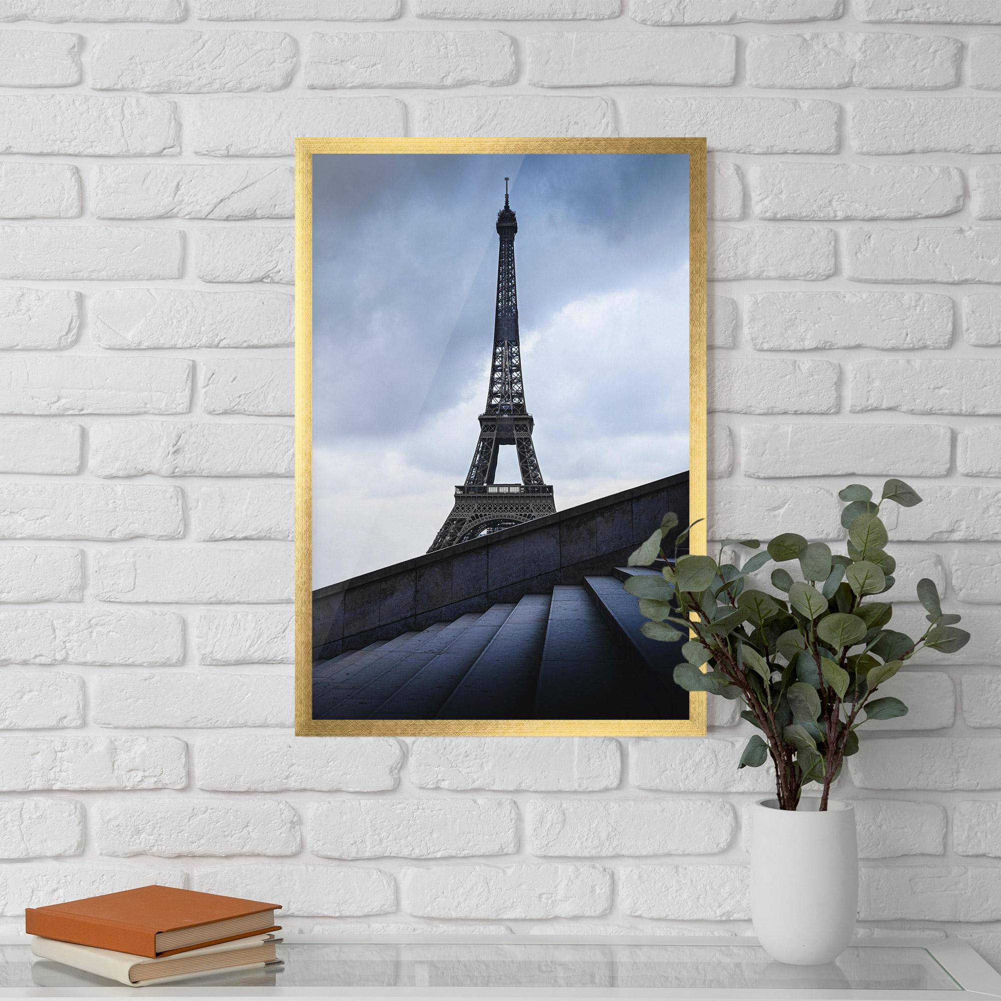 Poster Înrămat Eiffel Tower Stairs mockup 5