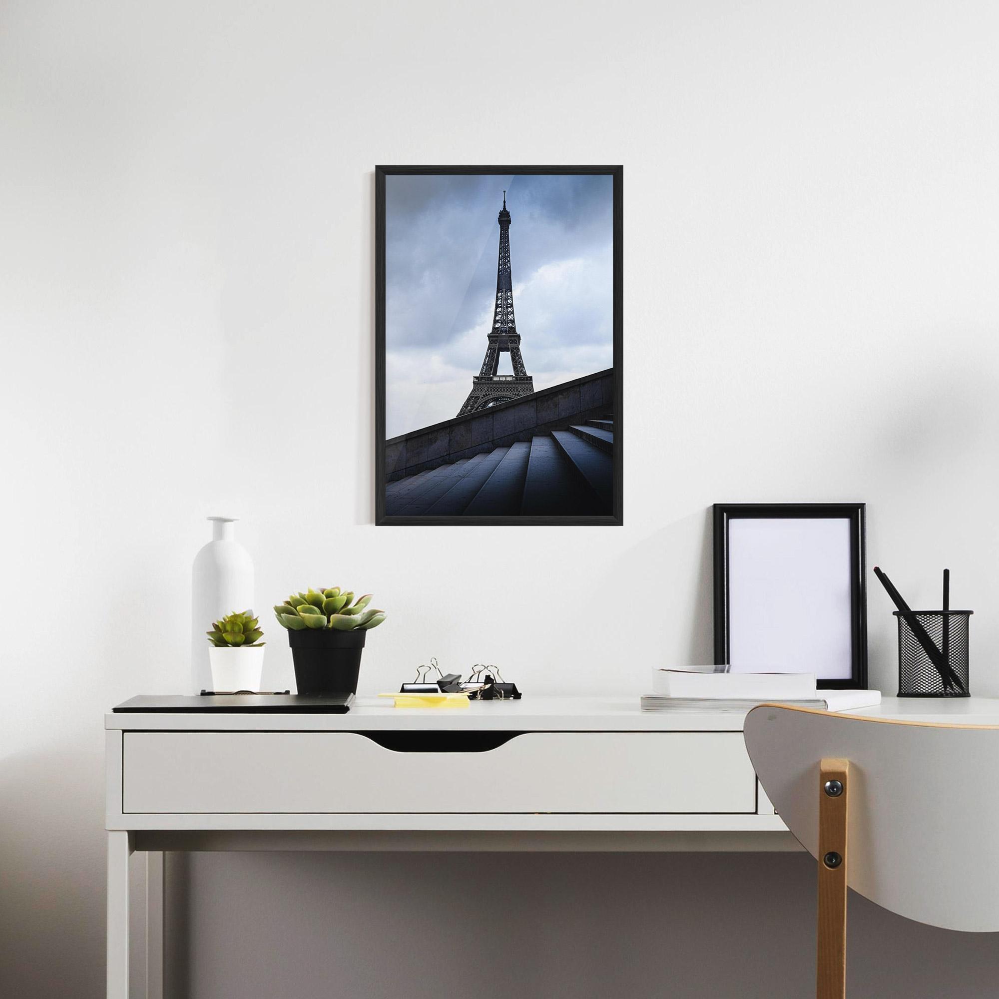Poster Înrămat Eiffel Tower Stairs mockup 7