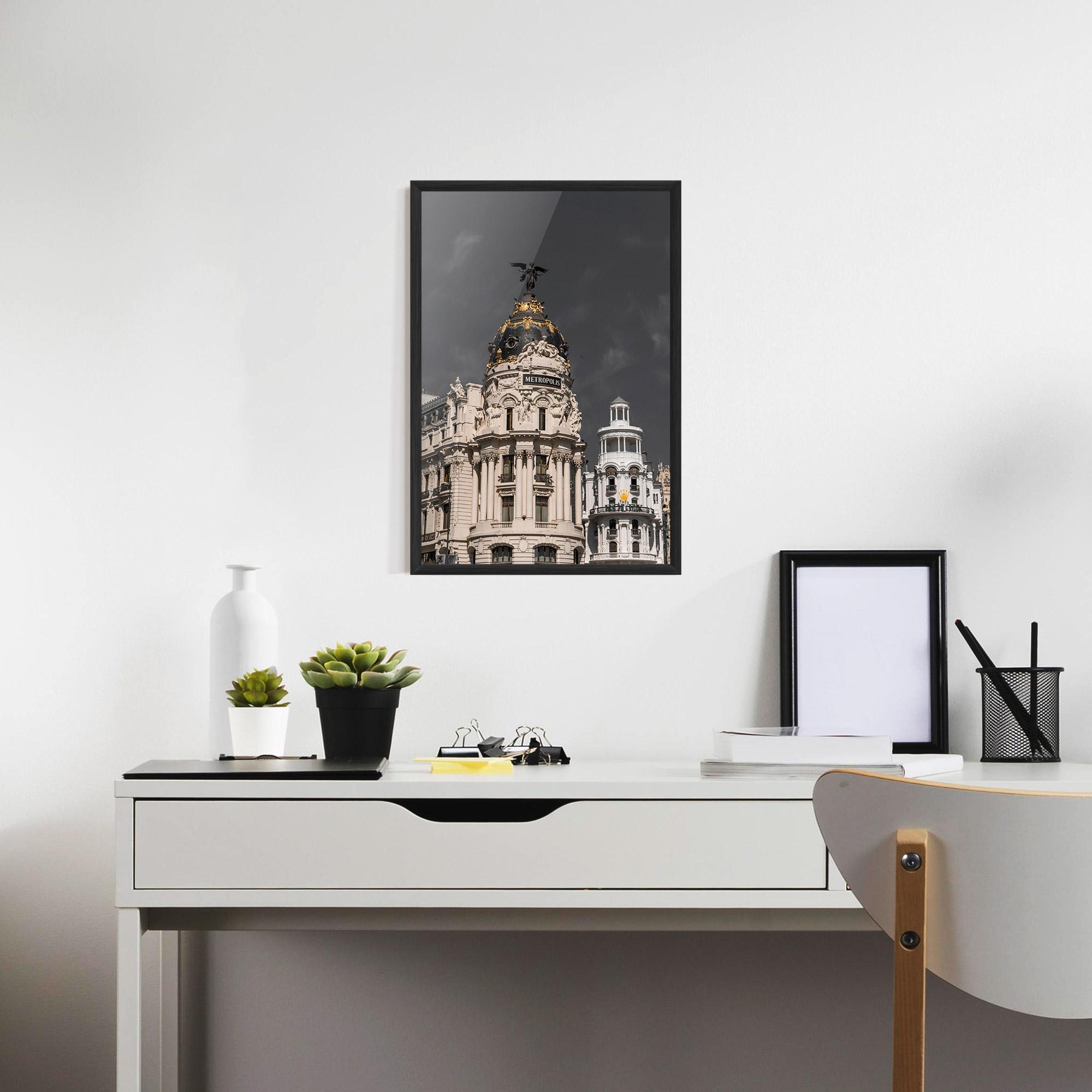 Poster Înrămat Metropolis Building mockup 7
