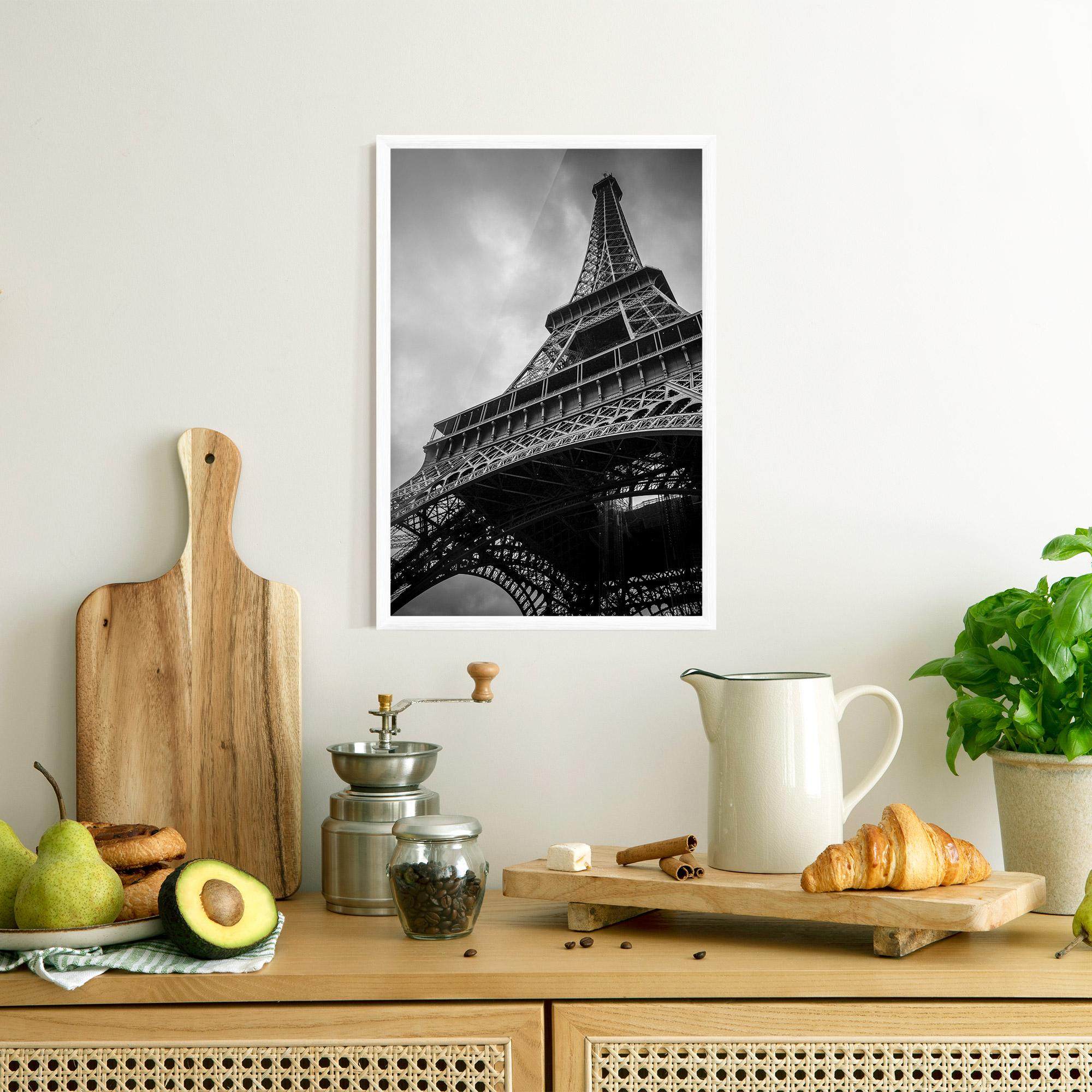 Poster Înrămat Eiffel Grey Tower mockup 8