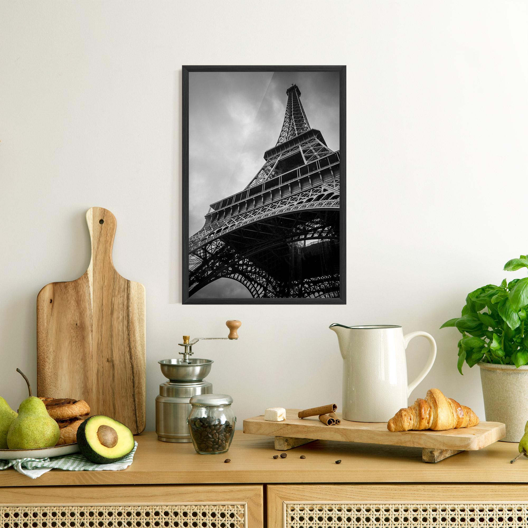 Poster Înrămat Eiffel Grey Tower mockup 8