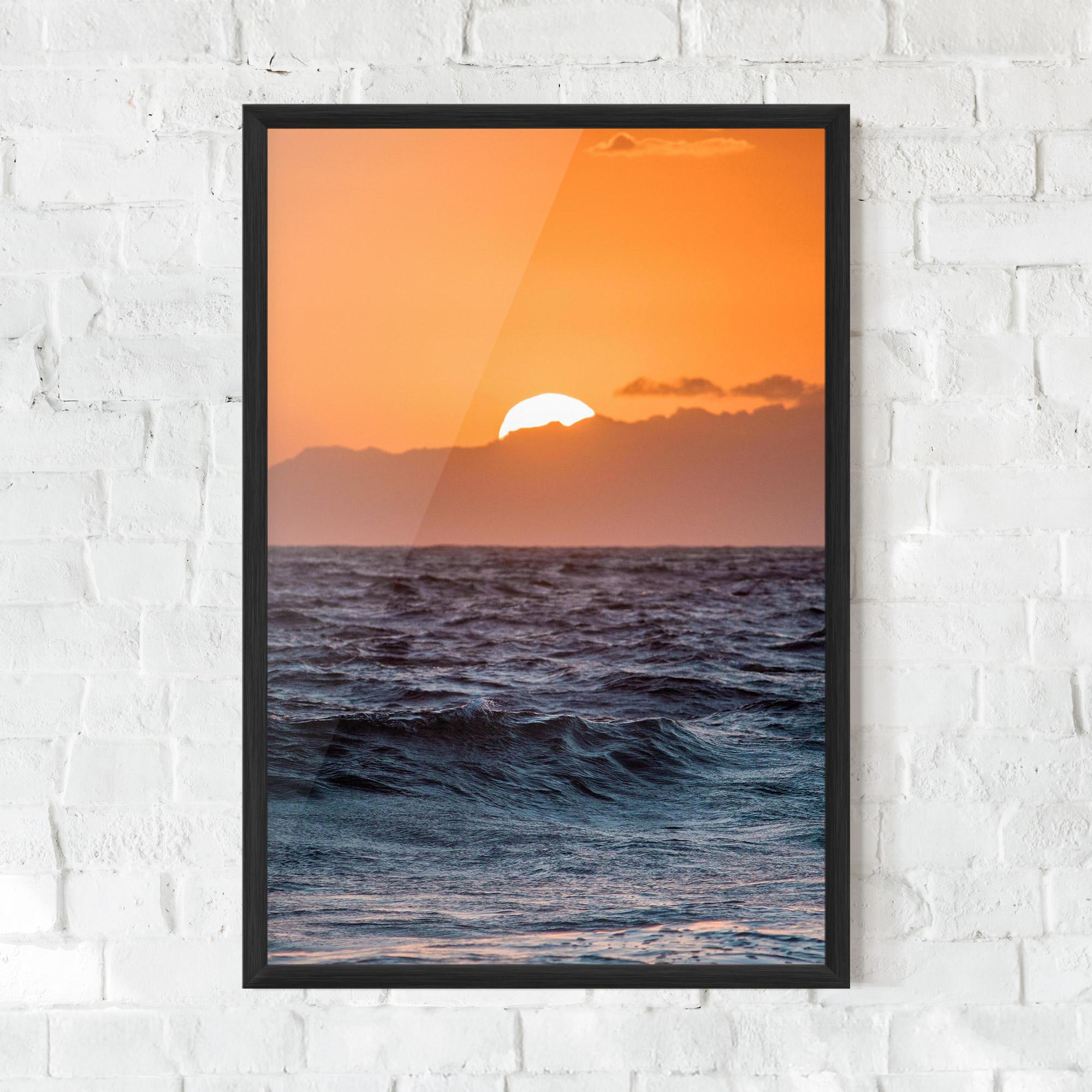Poster Înrămat Morning Waves mockup 0