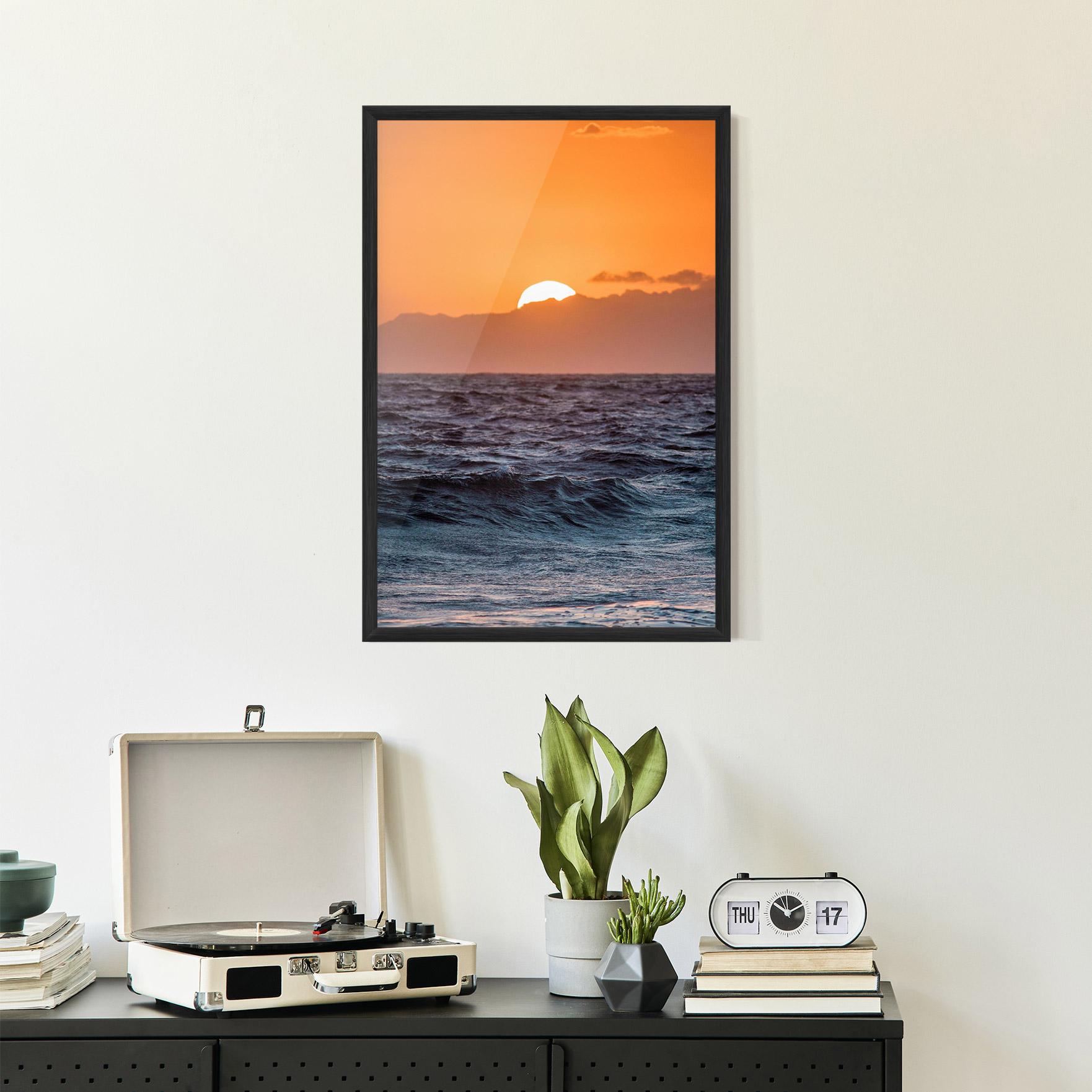 Poster Înrămat Morning Waves mockup 2