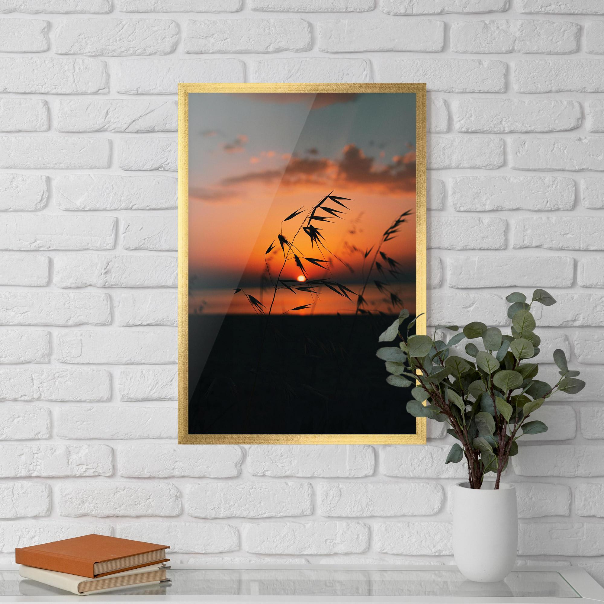 Poster Înrămat Small Leaves Sunset mockup 5