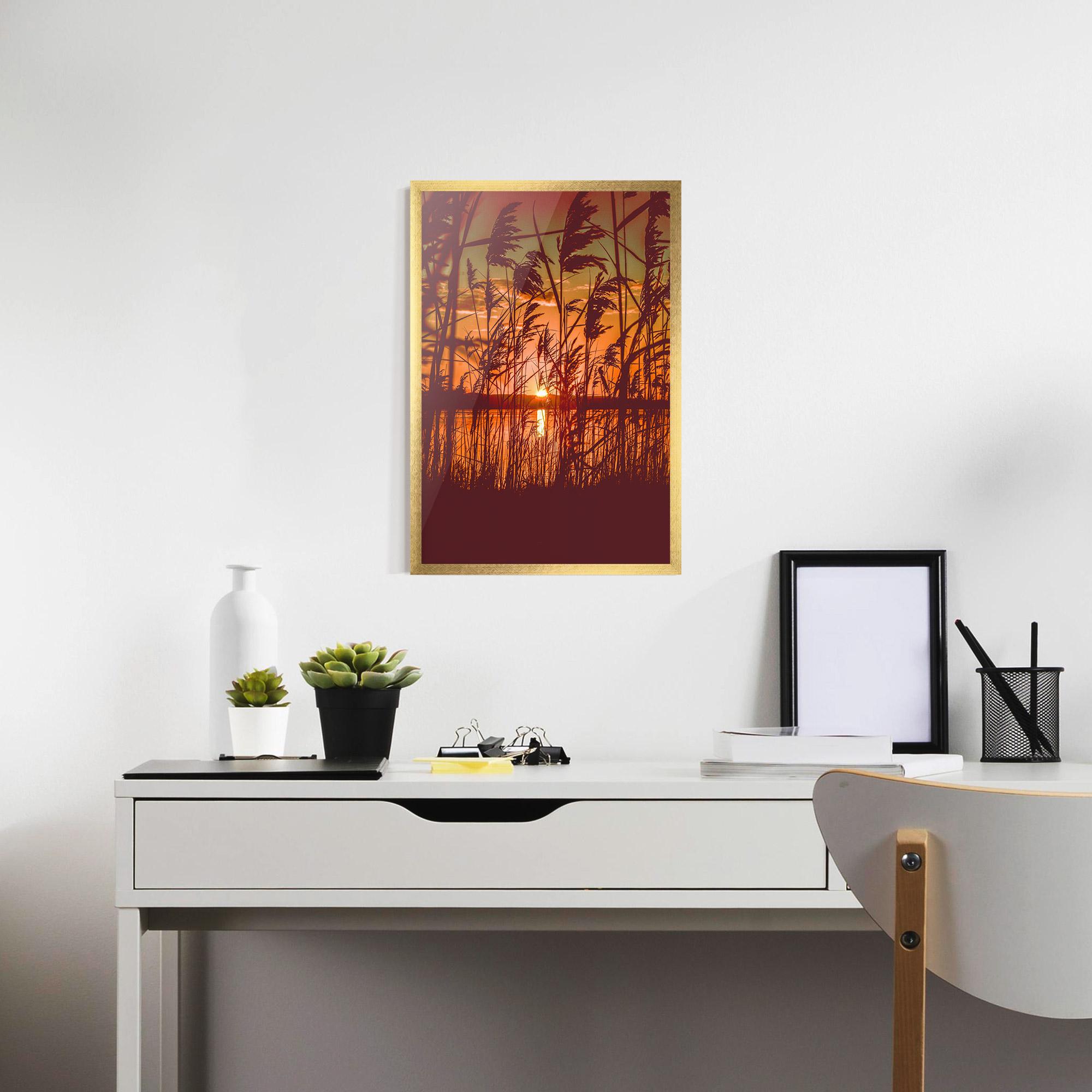 Poster Înrămat Red Sunset Lake mockup 7