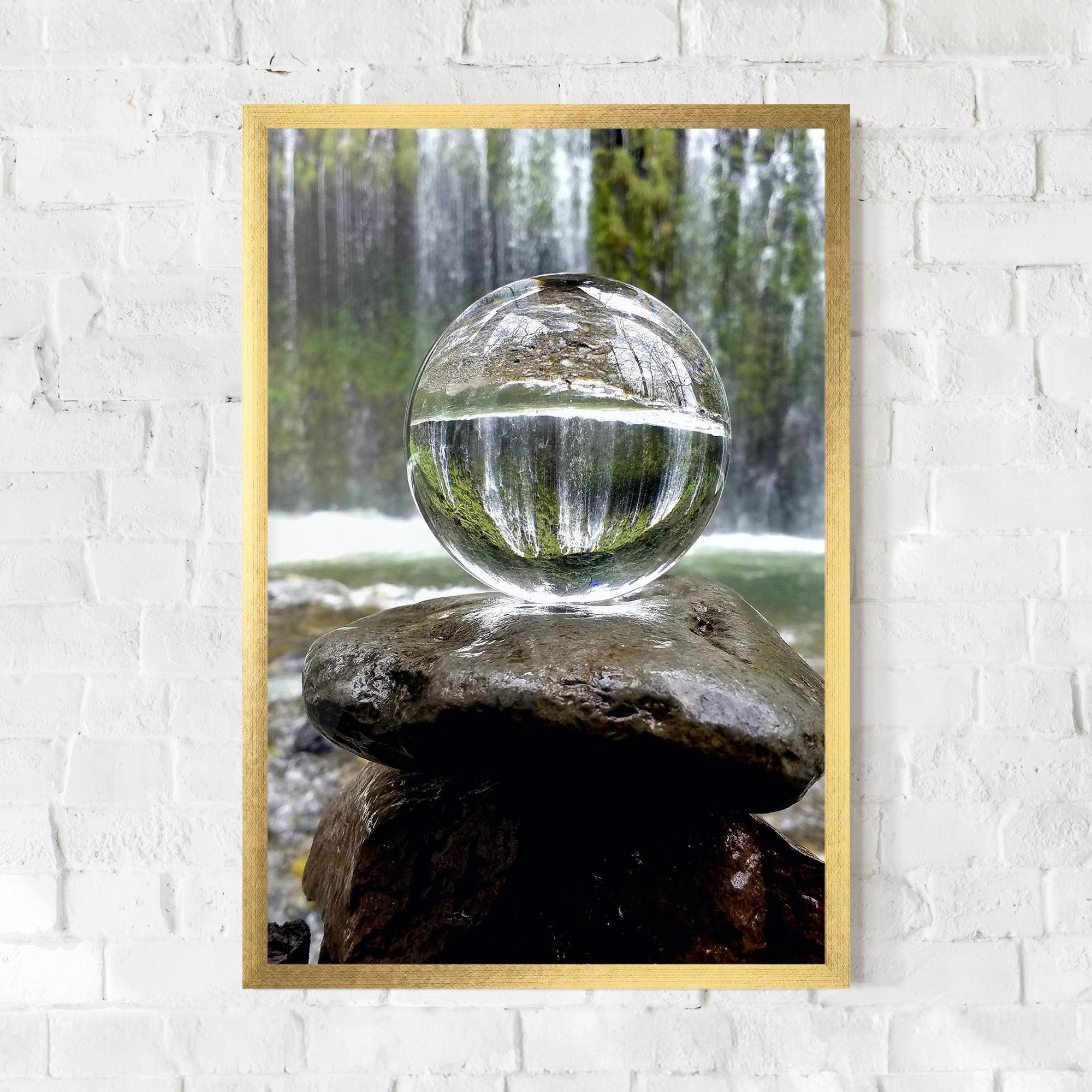 Poster Înrămat Waterfall Sphere mockup 0