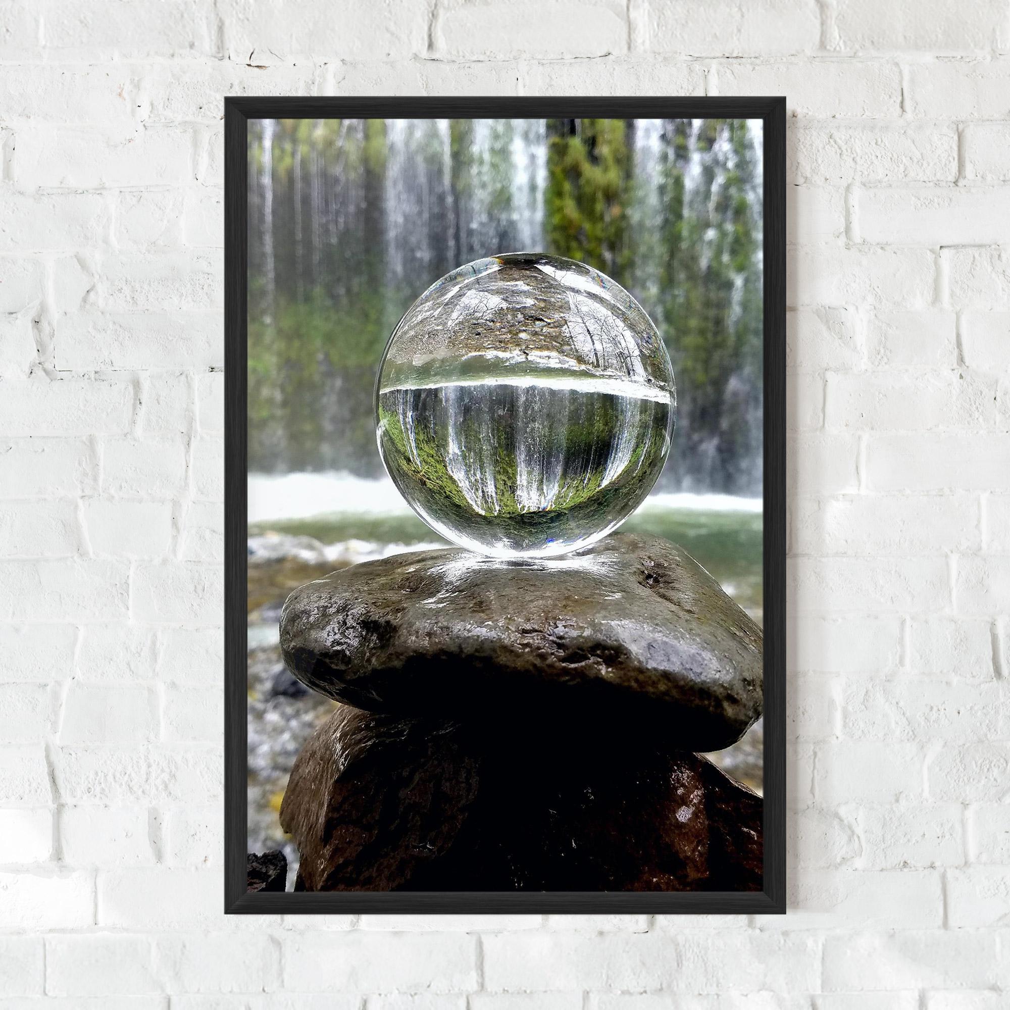 Poster Înrămat Waterfall Sphere mockup 0