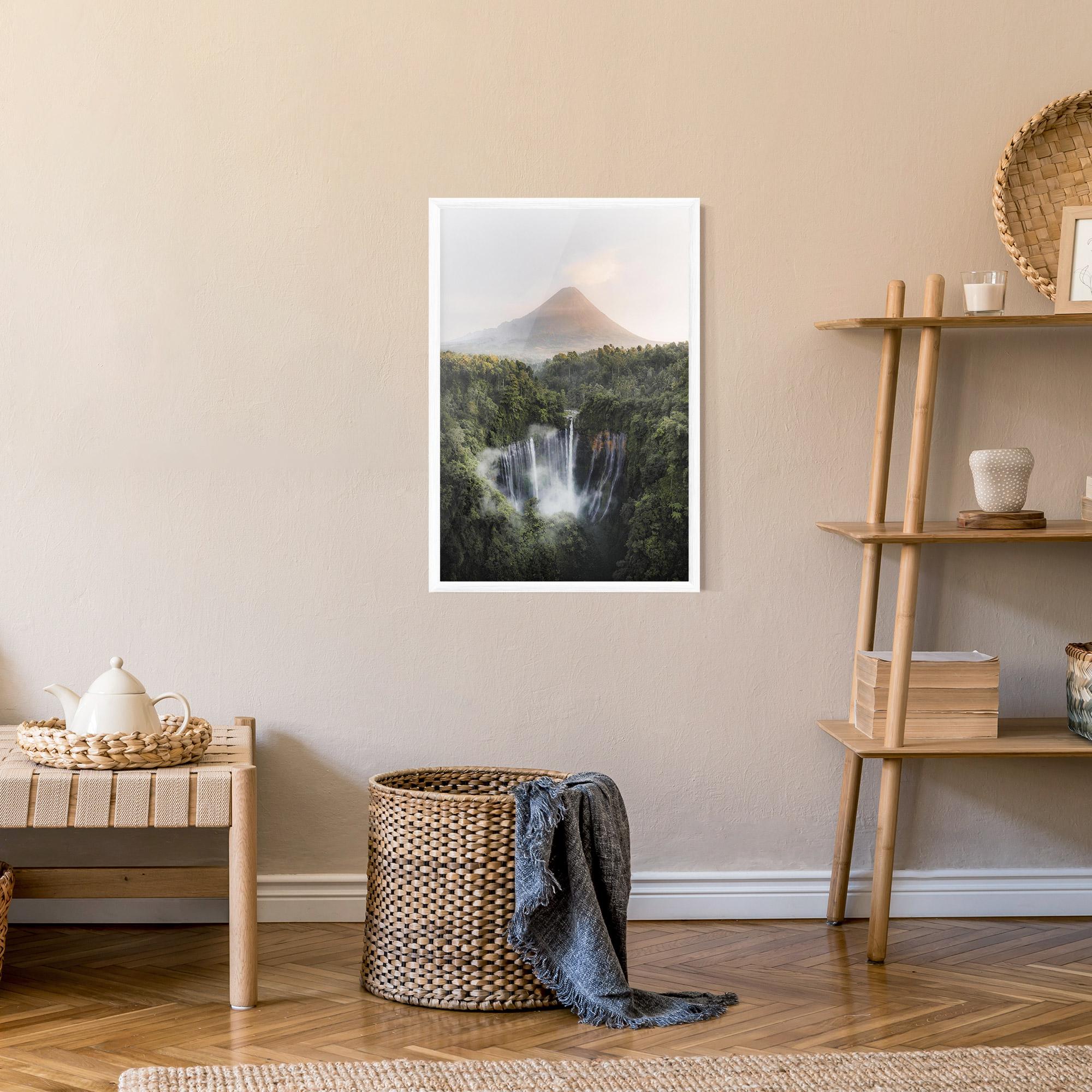 Poster Înrămat Vulcano Waterfall mockup 9