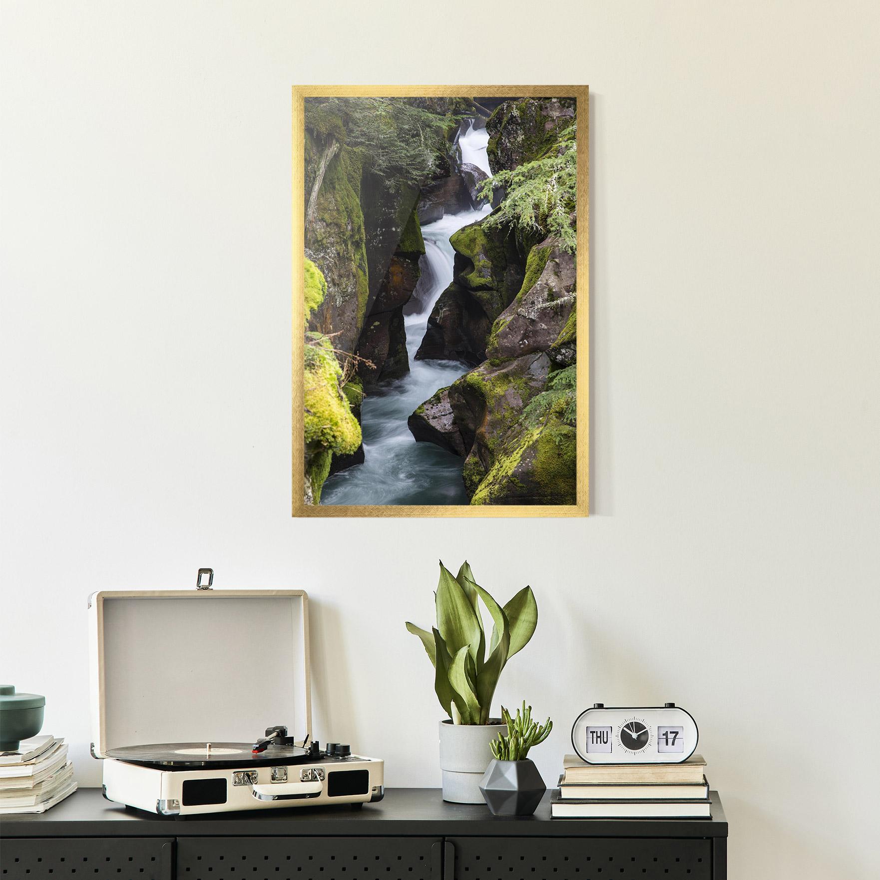 Poster Înrămat Water Falling Forest mockup 2