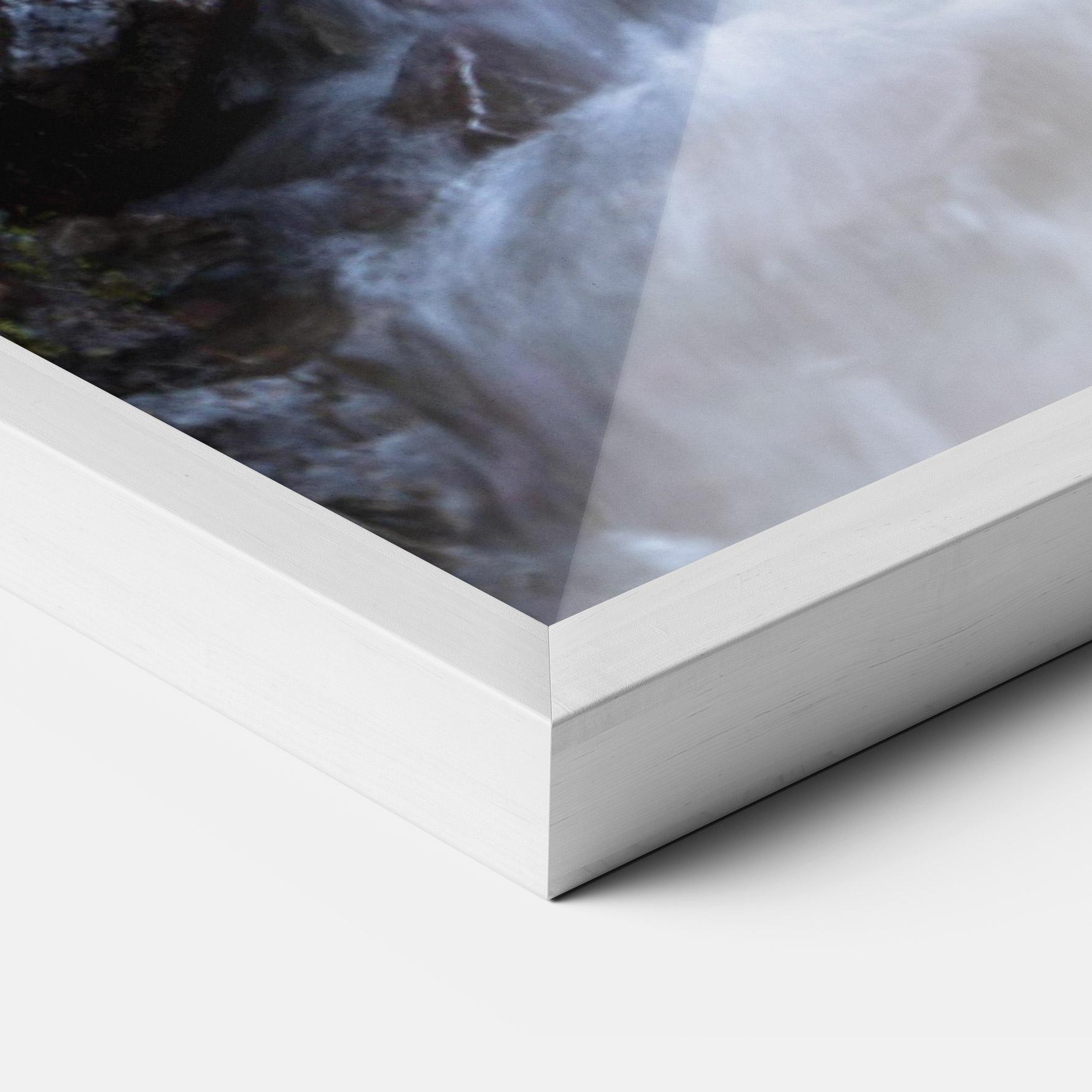 Poster Înrămat Water Falling Field mockup 3