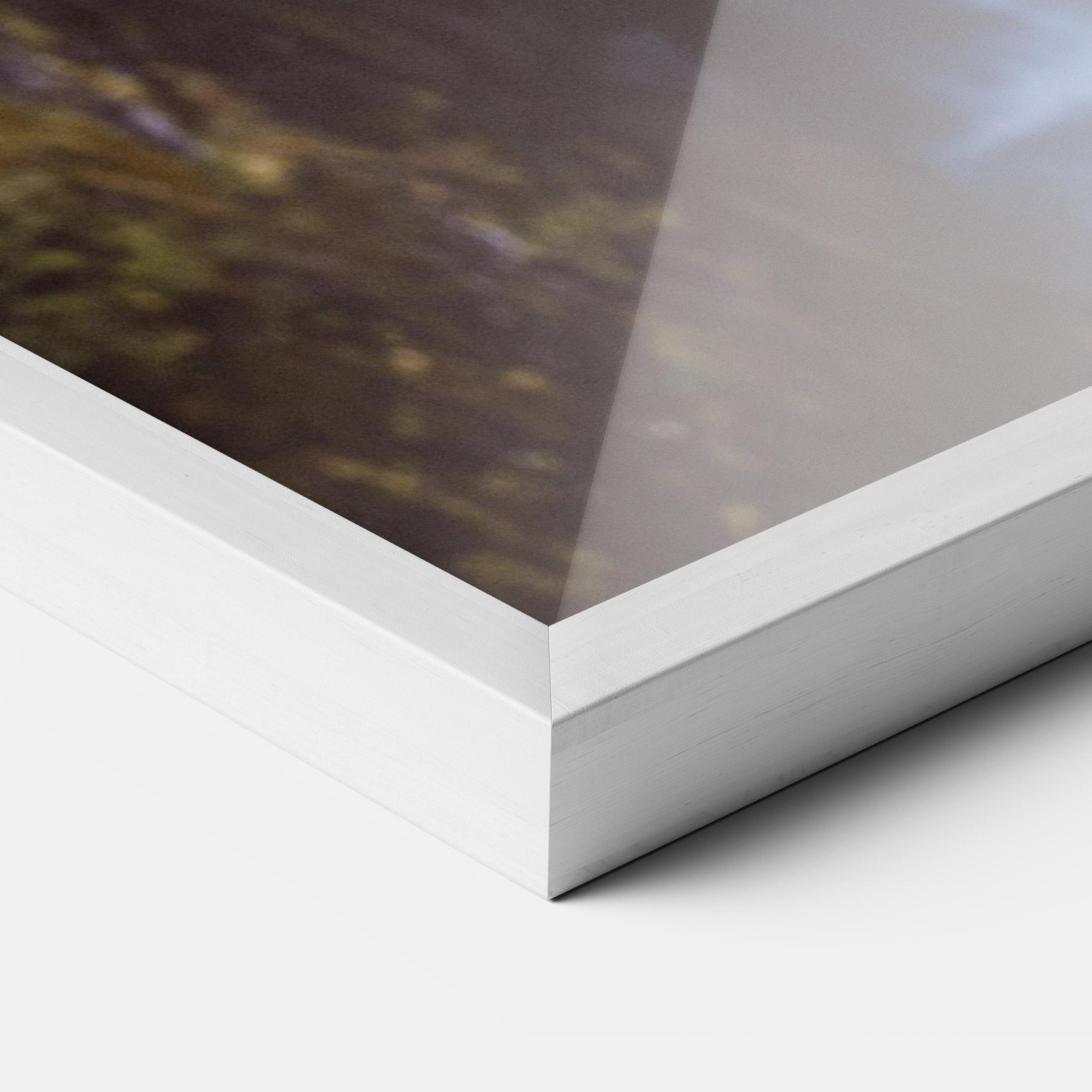 Poster Înrămat Waterfall Bringe Red Leaves mockup 3