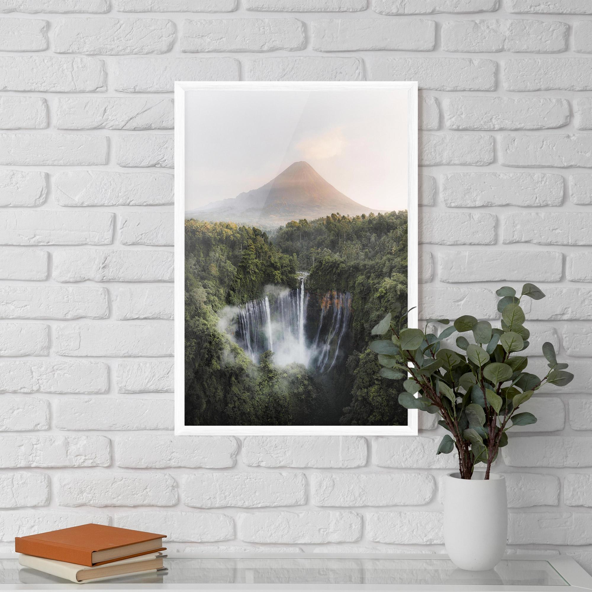 Poster Înrămat Vulcano Waterfall mockup 5