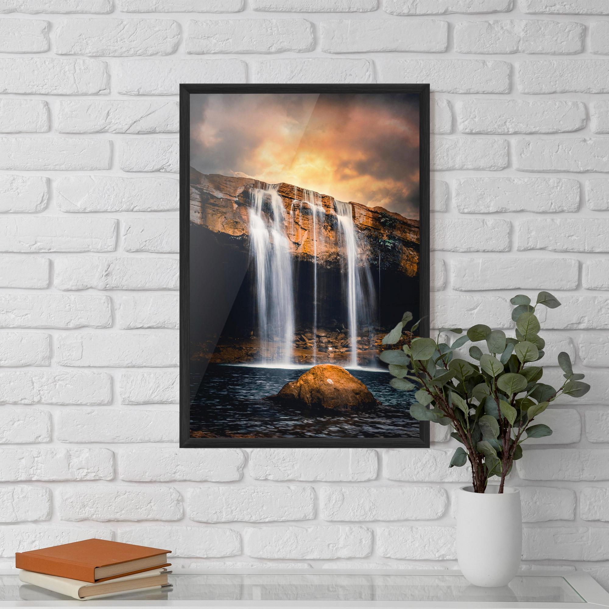 Poster Înrămat Waterfall Place To Hide mockup 5
