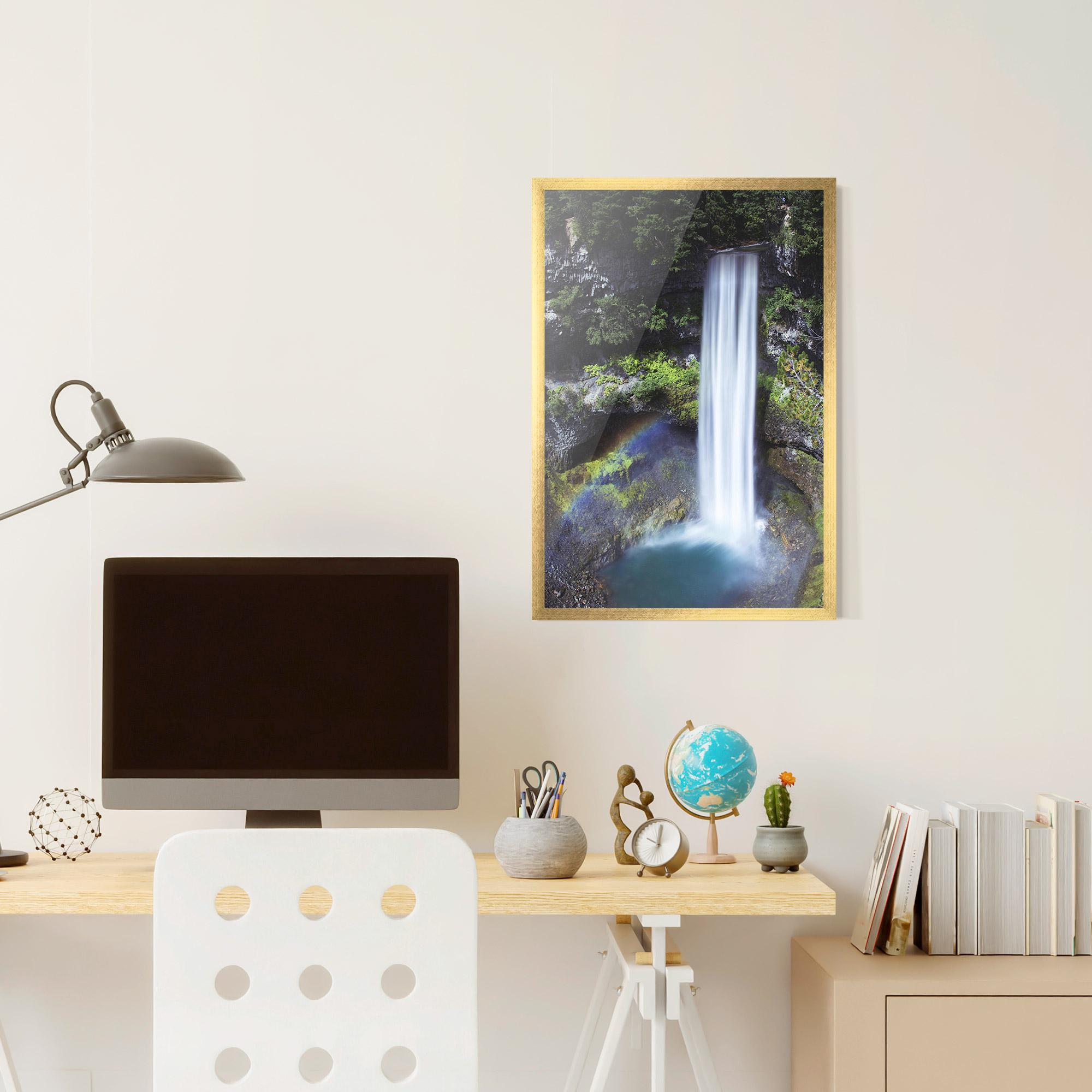 Poster Înrămat Pretty Rainbow Waterfall mockup 6