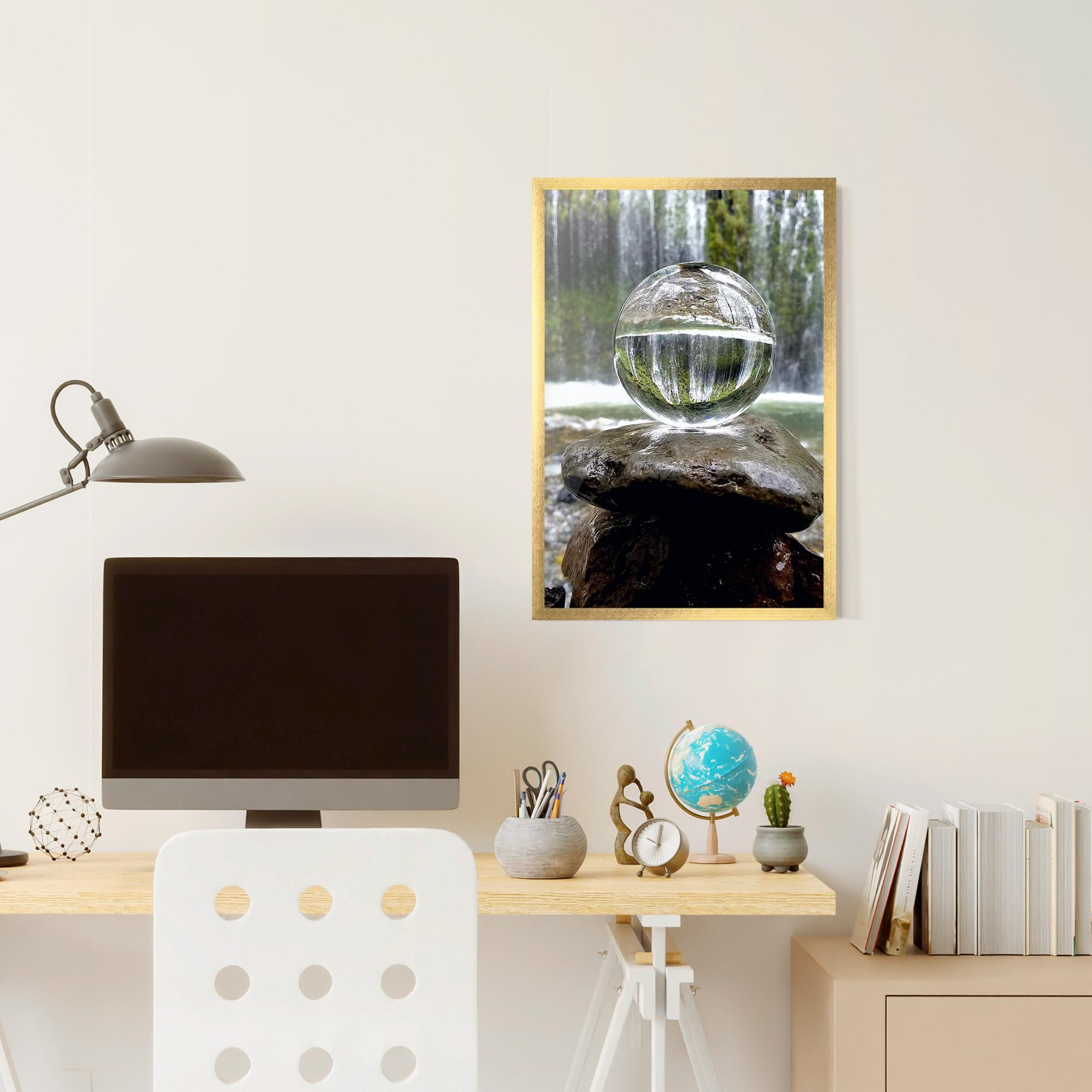 Poster Înrămat Waterfall Sphere mockup 6