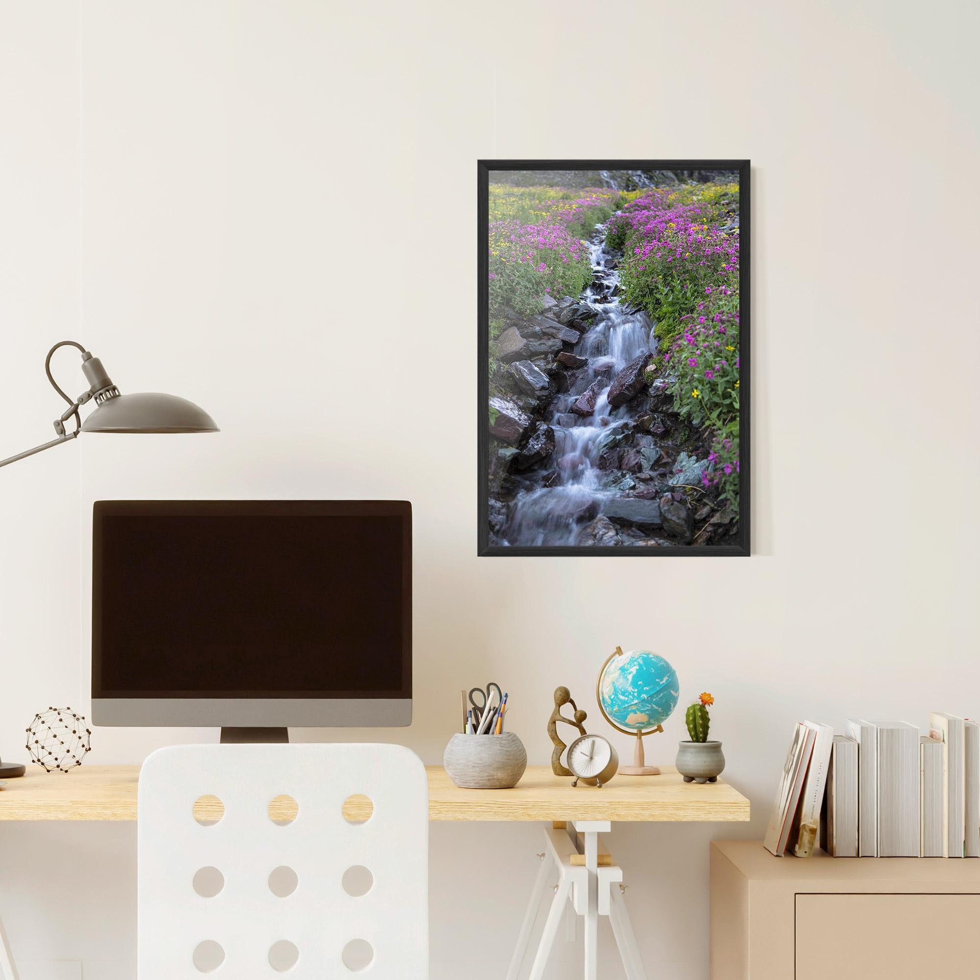 Poster Înrămat Water Falling Field mockup 6