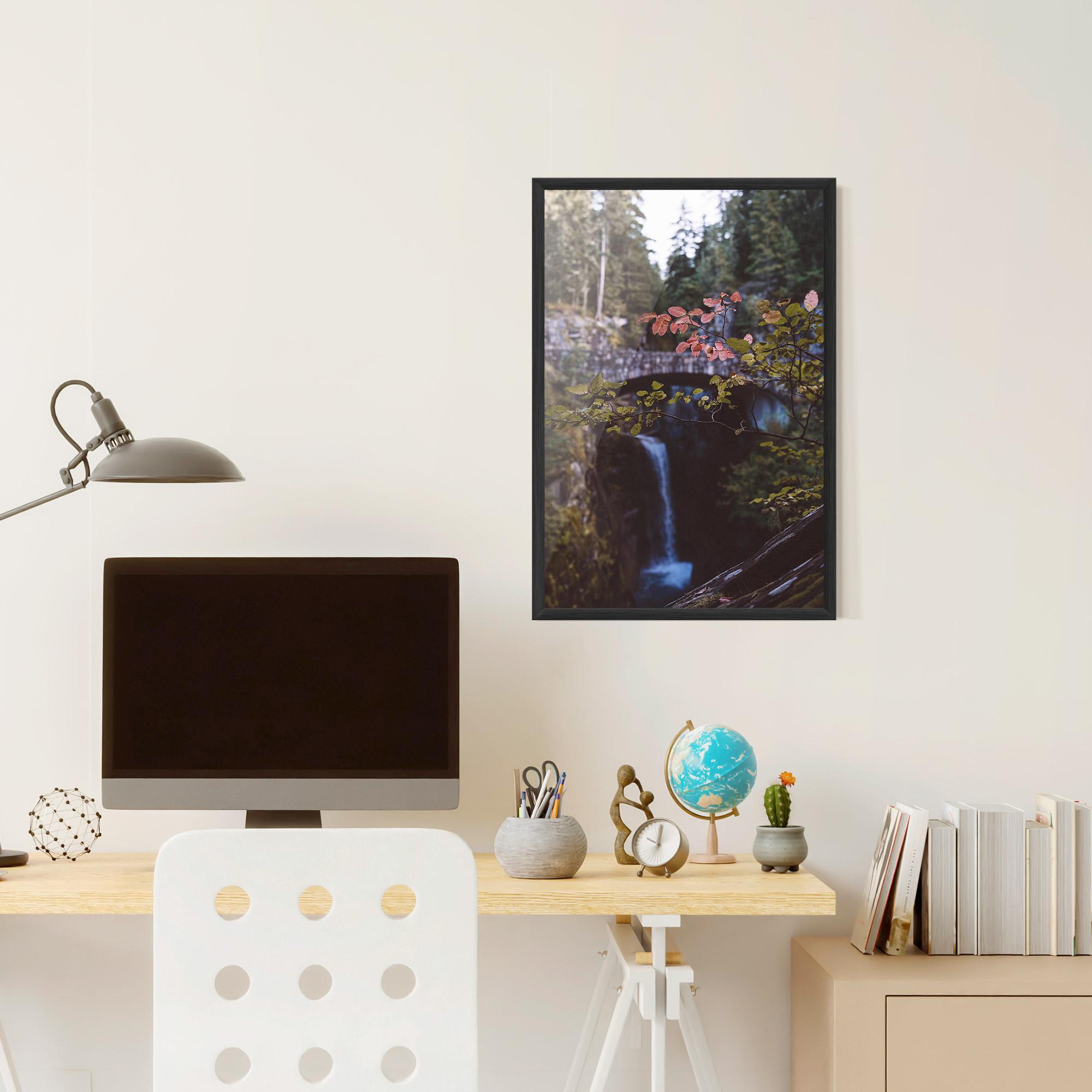 Poster Înrămat Waterfall Bringe Red Leaves mockup 6