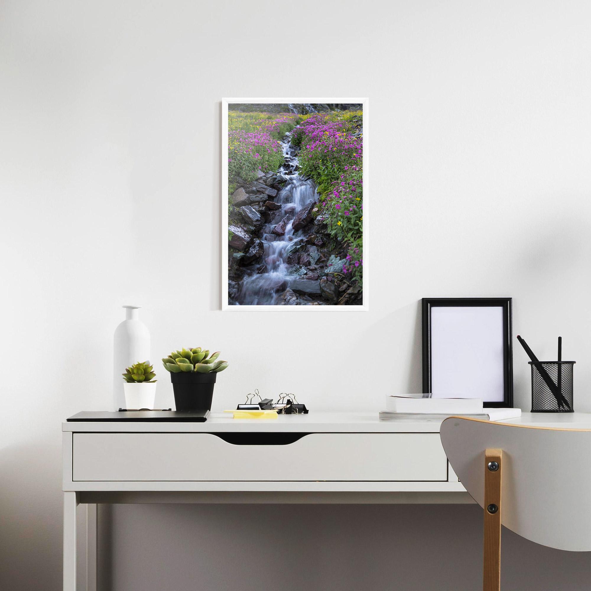 Poster Înrămat Water Falling Field mockup 7