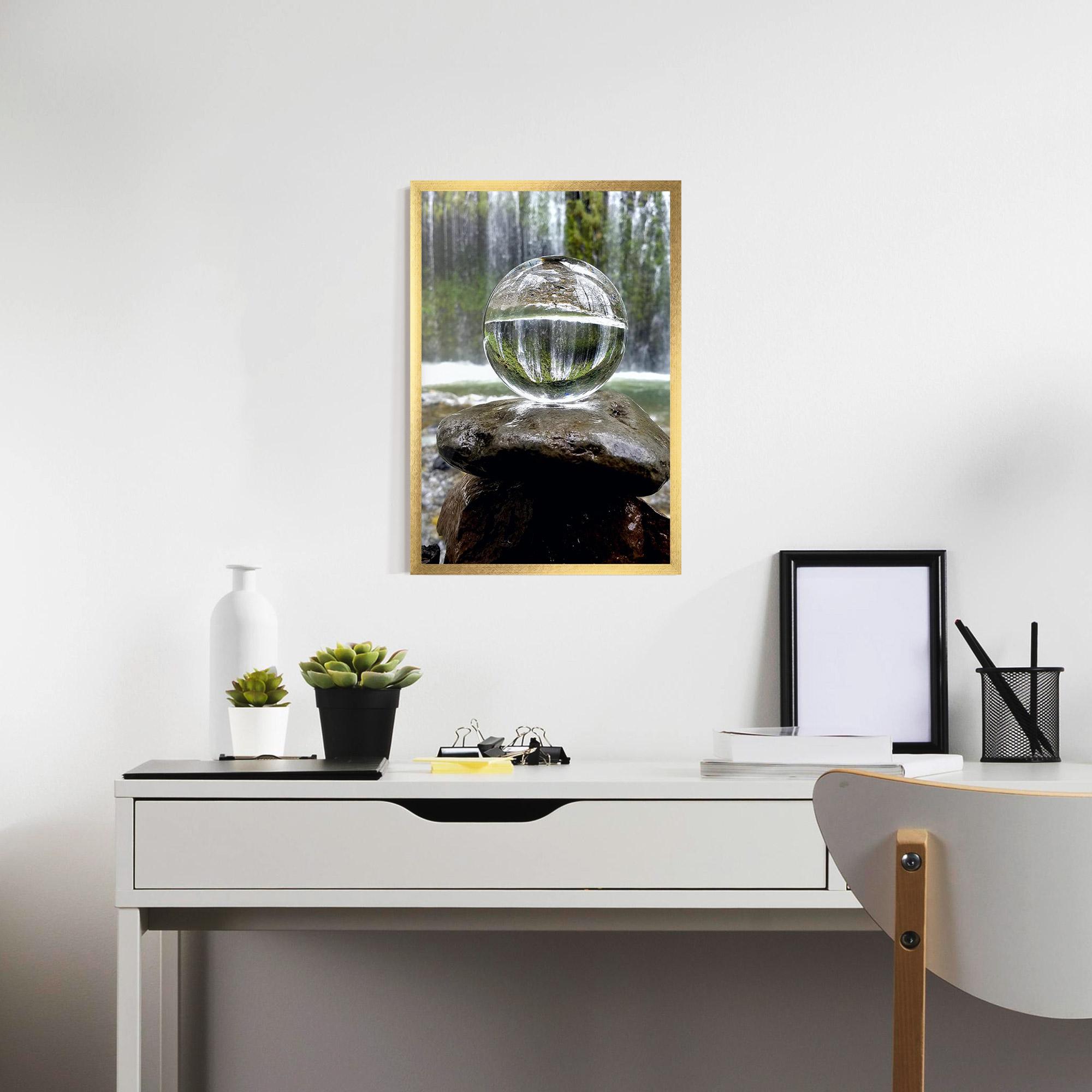 Poster Înrămat Waterfall Sphere mockup 7