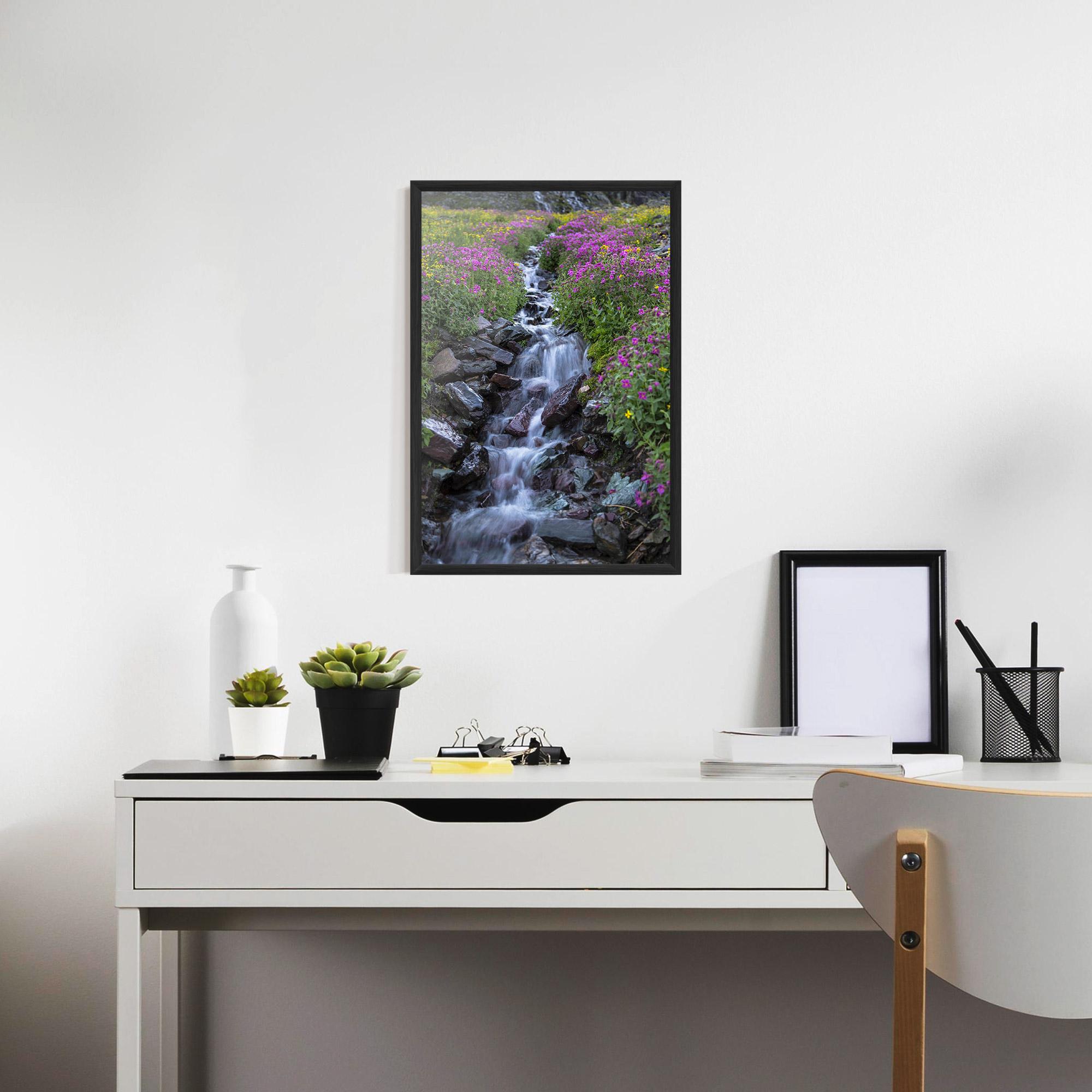 Poster Înrămat Water Falling Field mockup 7