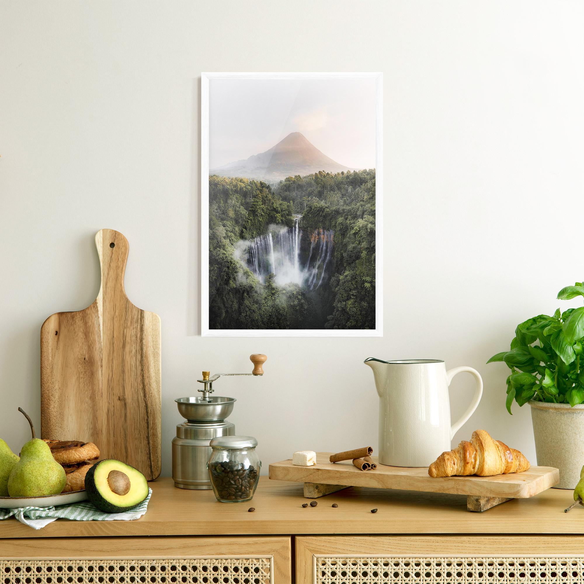 Poster Înrămat Vulcano Waterfall mockup 8