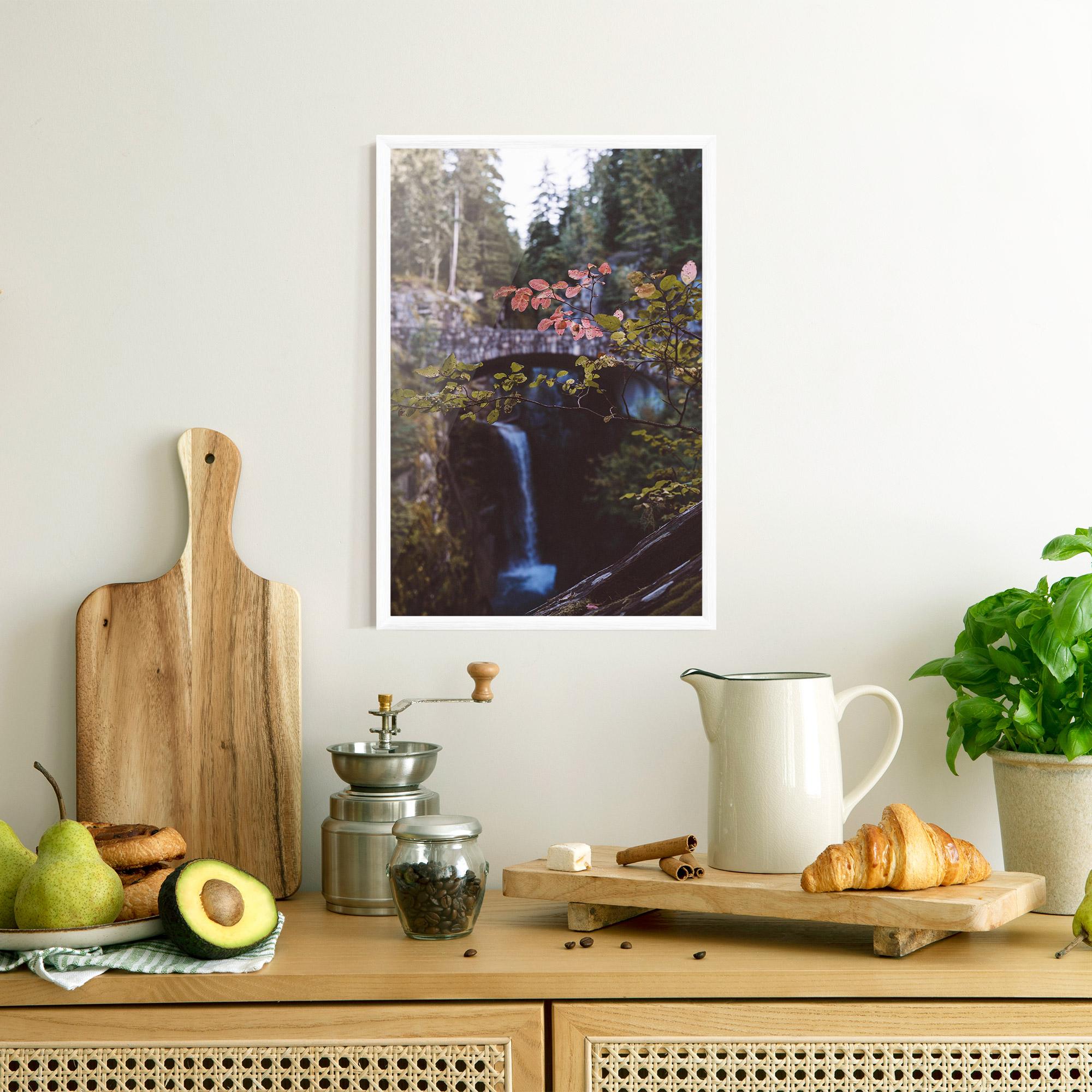 Poster Înrămat Waterfall Bringe Red Leaves mockup 8