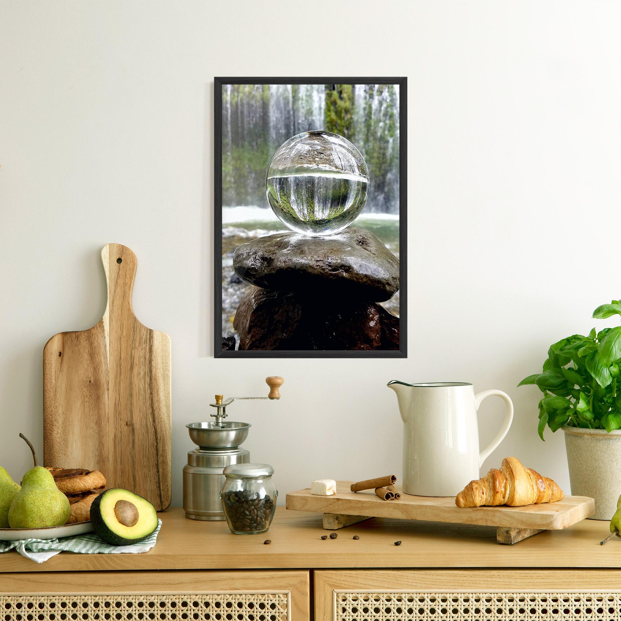 Poster Înrămat Waterfall Sphere mockup 8