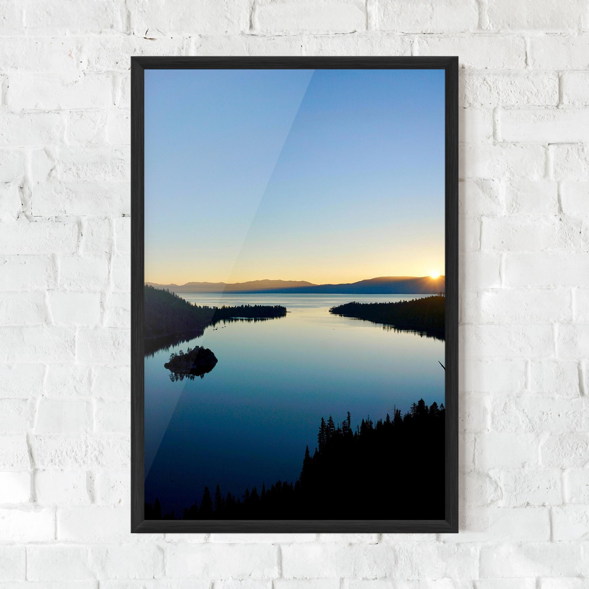 Poster Înrămat Blue Sky Lake mockup 0