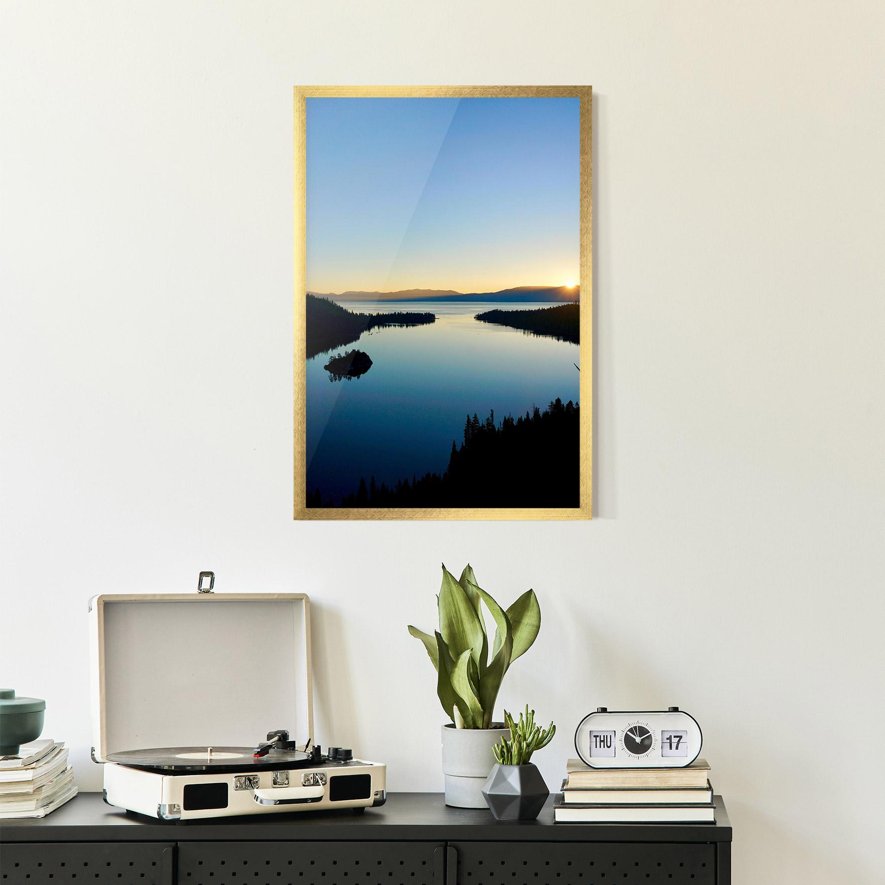 Poster Înrămat Blue Sky Lake mockup 2