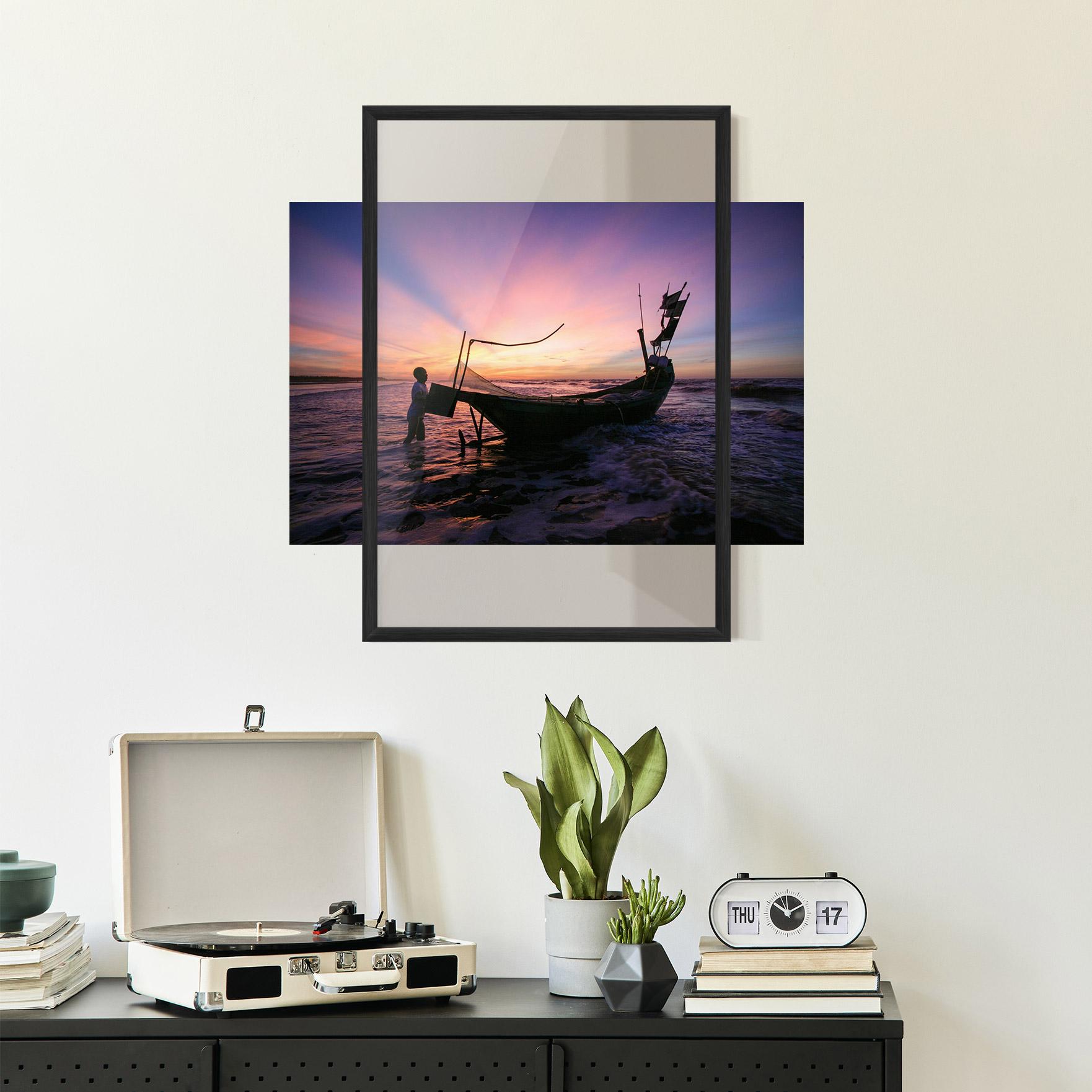 Poster Înrămat Sailor At Dawn mockup 2