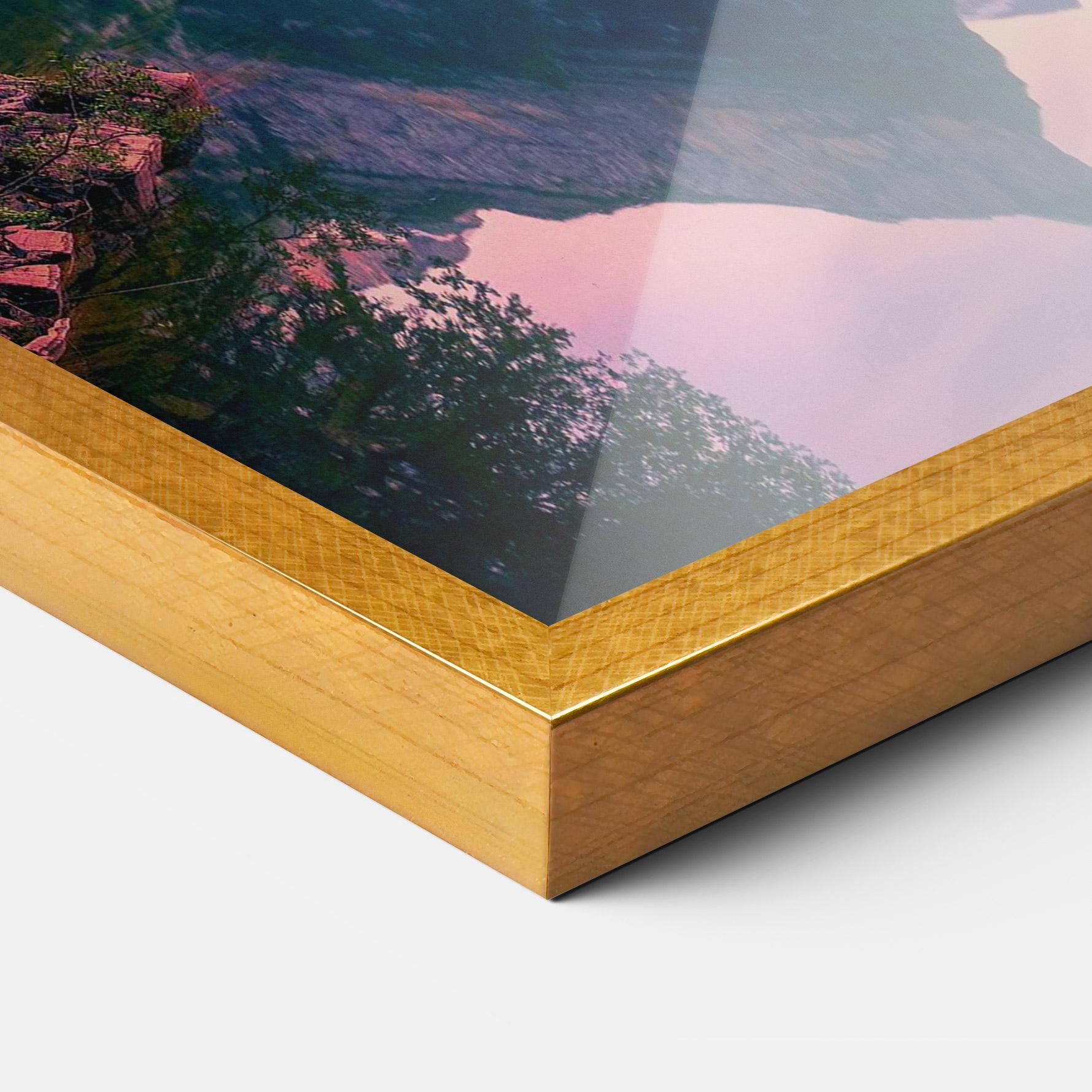 Poster Înrămat Purple Sunset Lake mockup 3