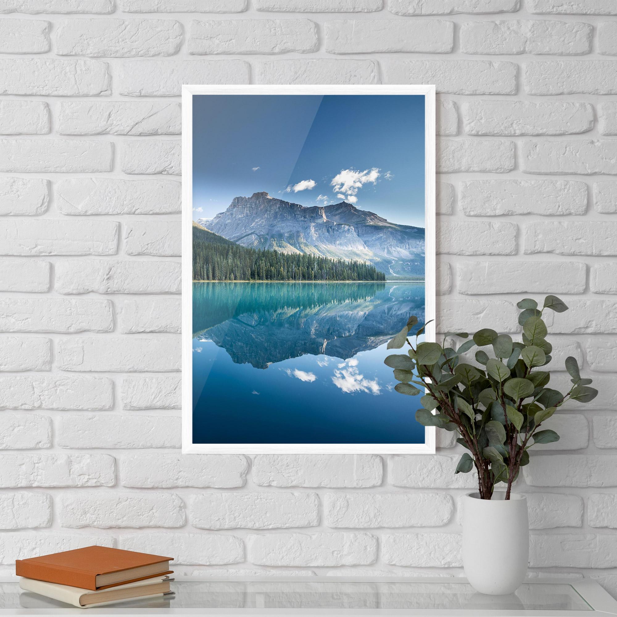 Poster Înrămat Blue Mountain Lake mockup 5