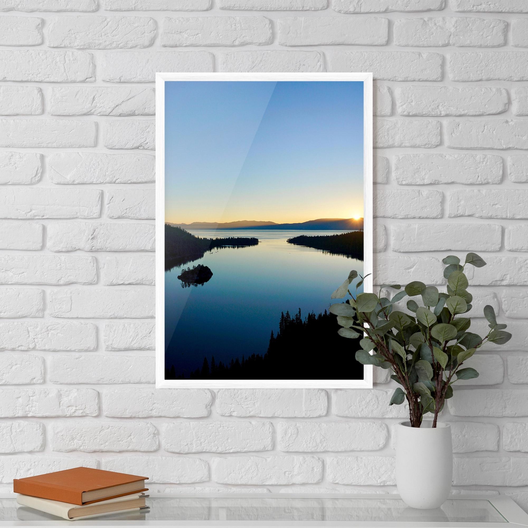 Poster Înrămat Blue Sky Lake mockup 5
