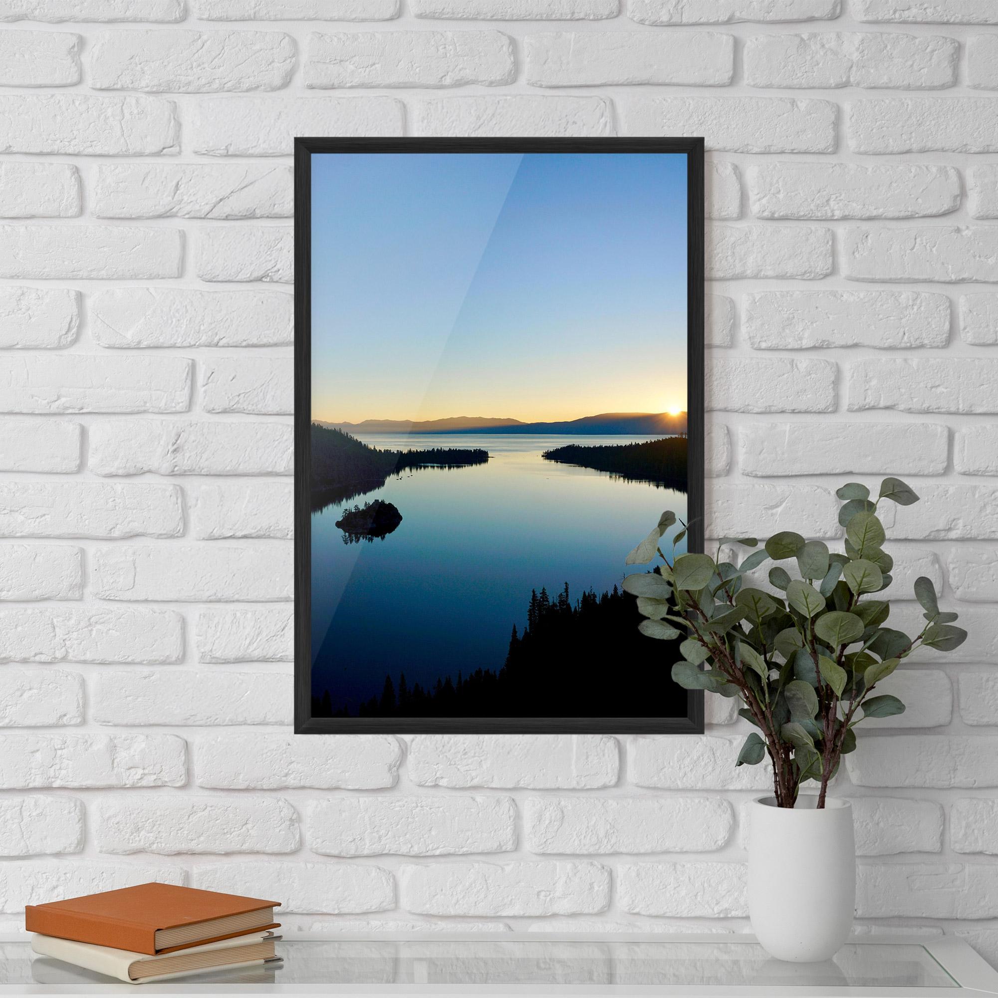 Poster Înrămat Blue Sky Lake mockup 5