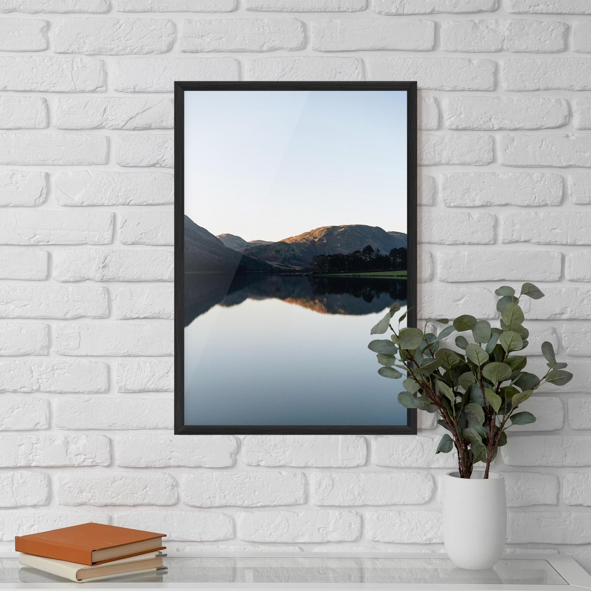 Poster Înrămat Nice Lake mockup 5
