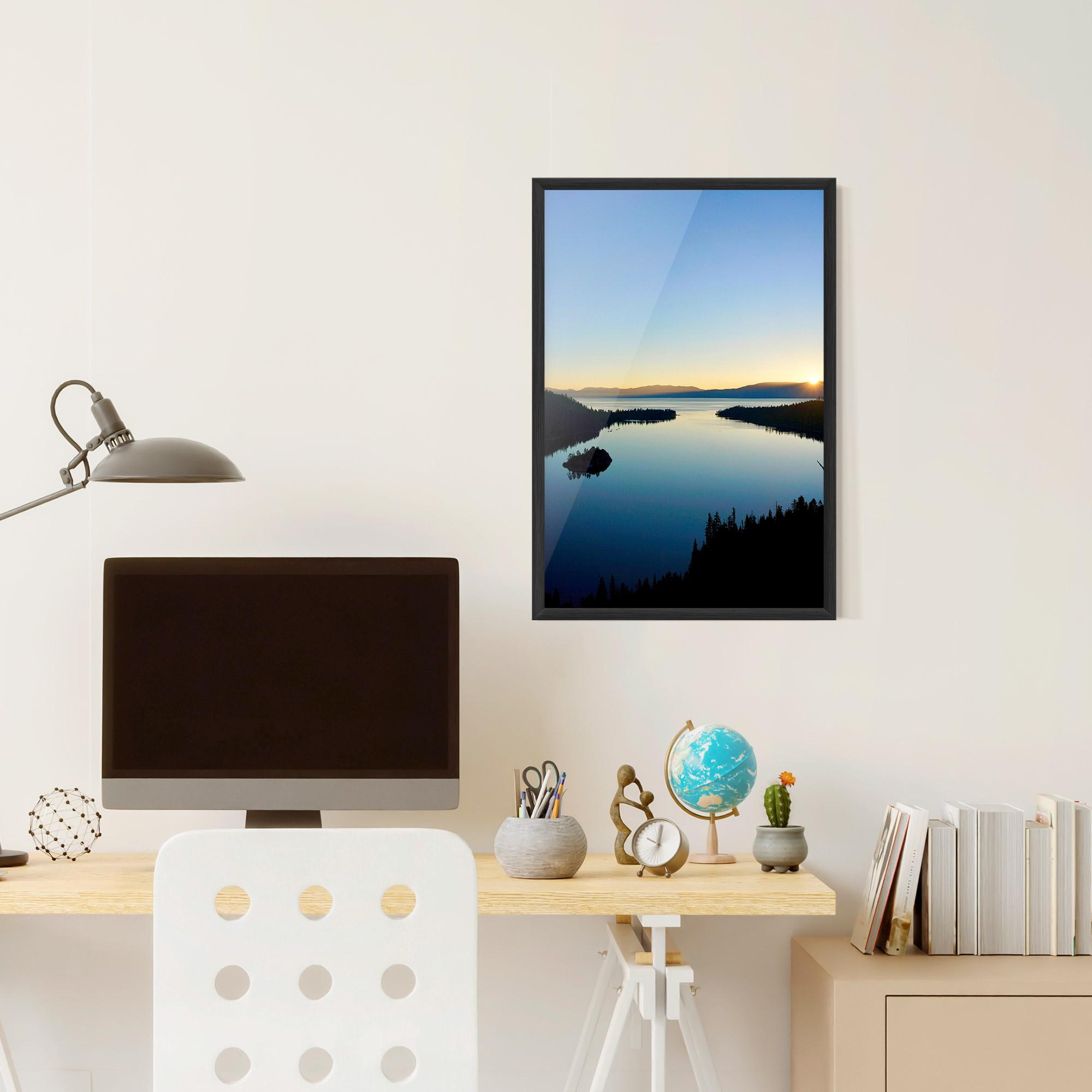 Poster Înrămat Blue Sky Lake mockup 6