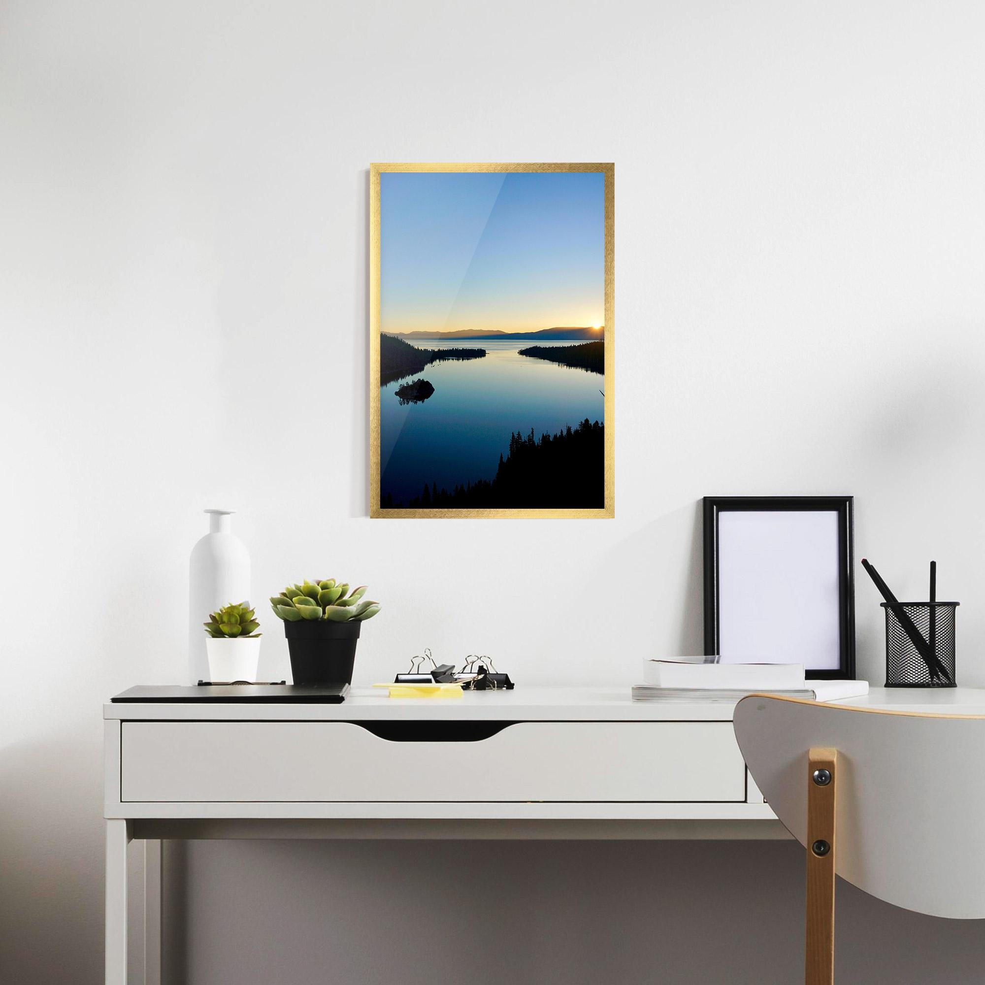 Poster Înrămat Blue Sky Lake mockup 7