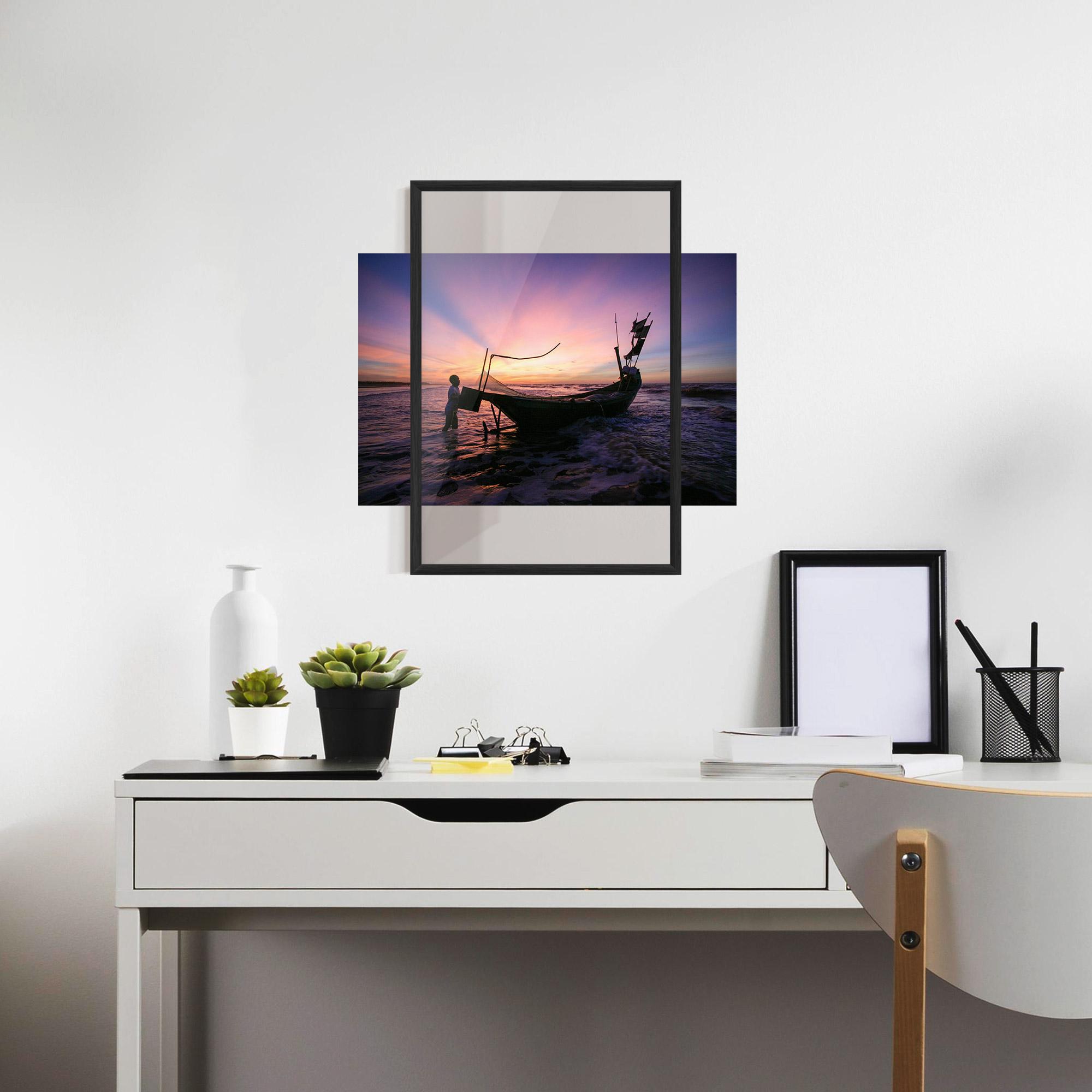 Poster Înrămat Sailor At Dawn mockup 7