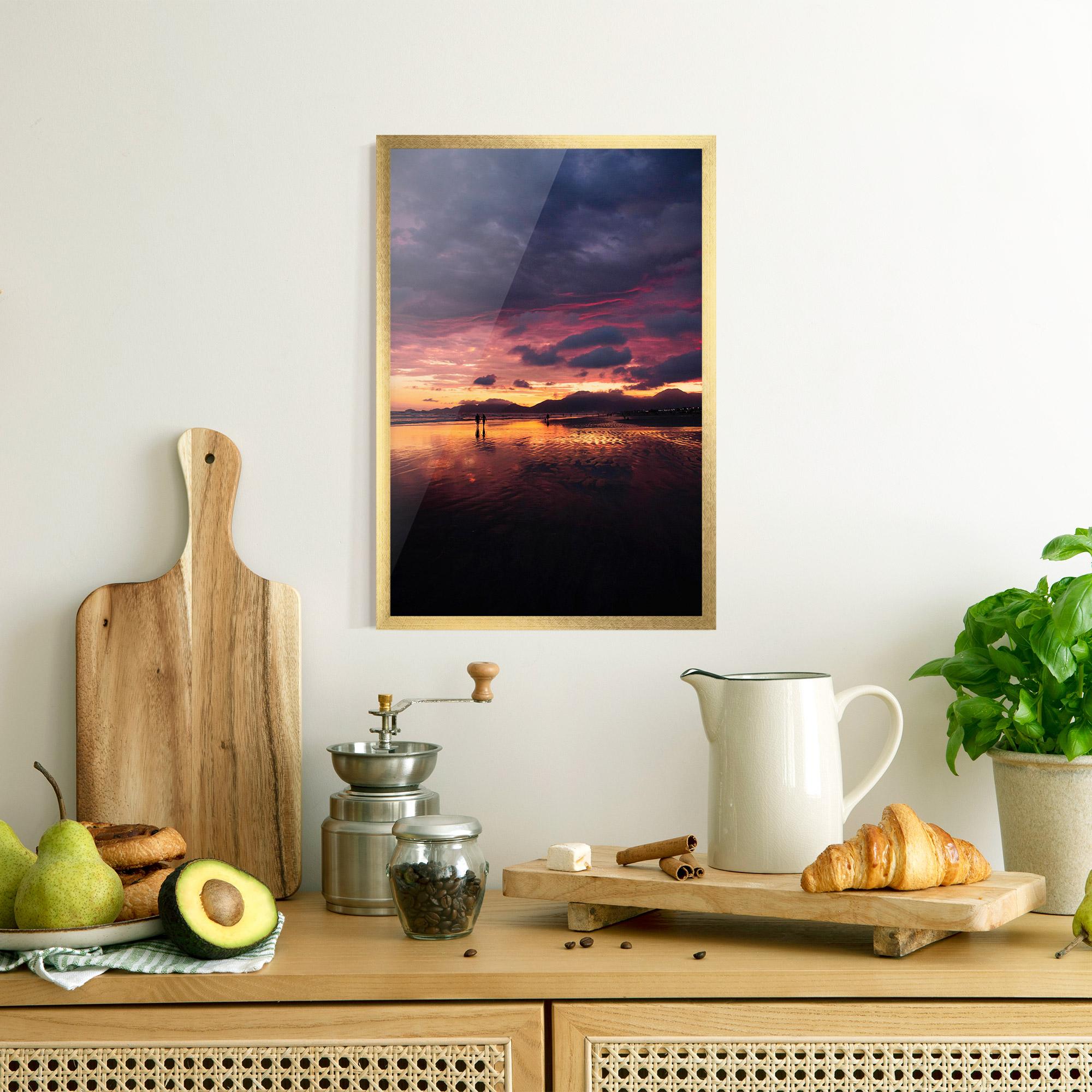 Poster Înrămat Beach At Sunset mockup 8