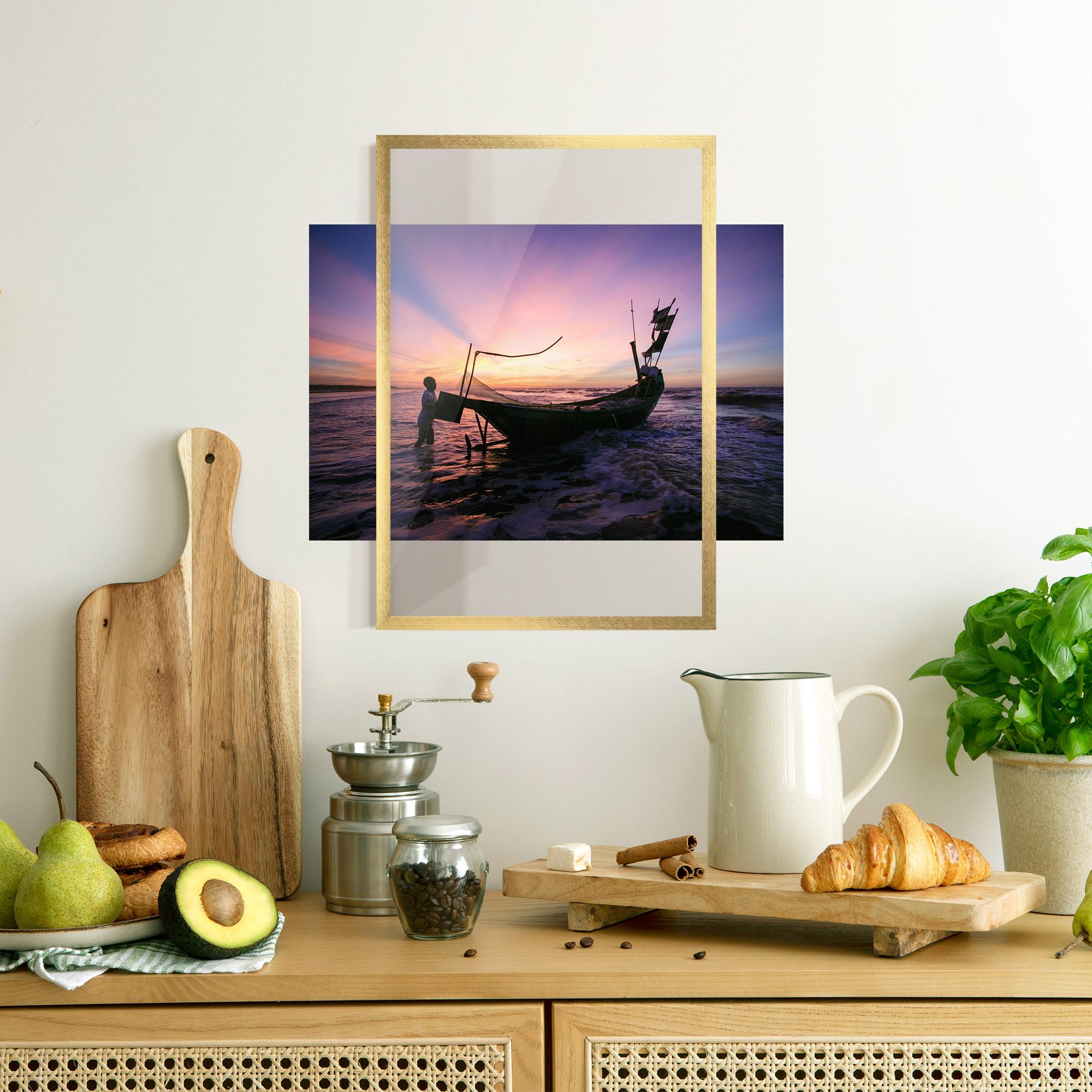 Poster Înrămat Sailor At Dawn mockup 8