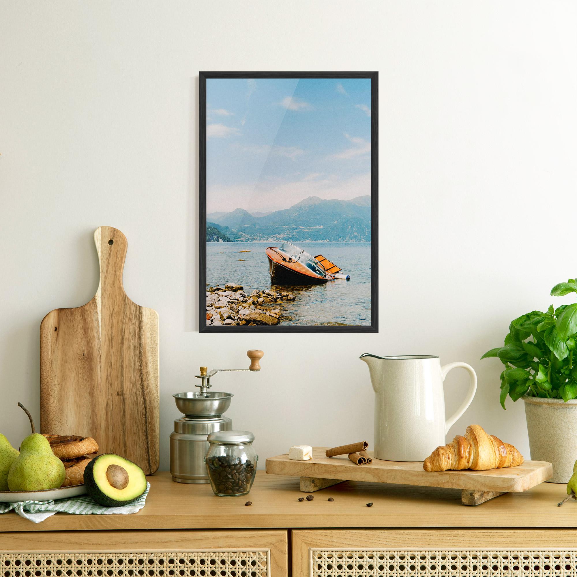 Poster Înrămat Boat On The Lake mockup 8