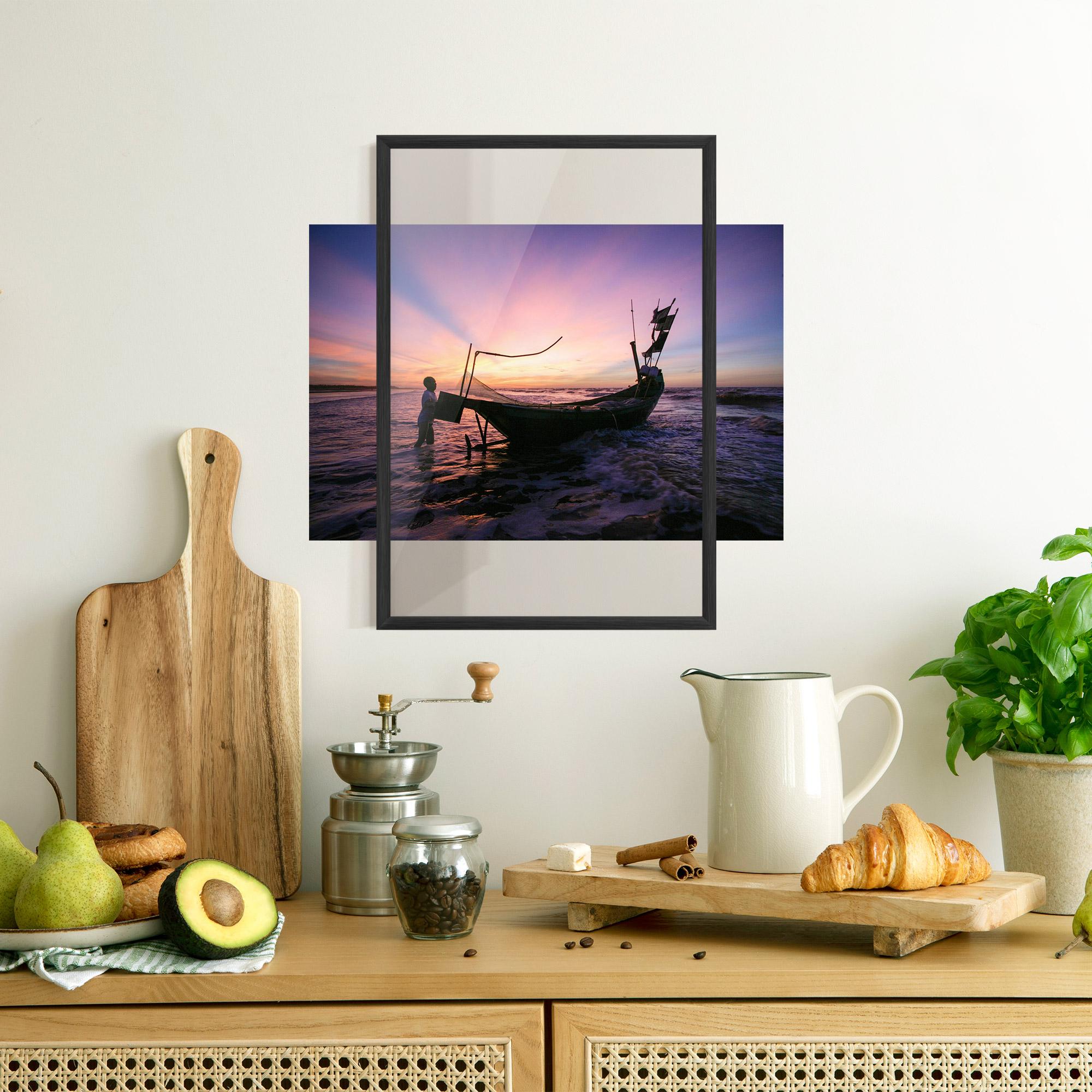 Poster Înrămat Sailor At Dawn mockup 8