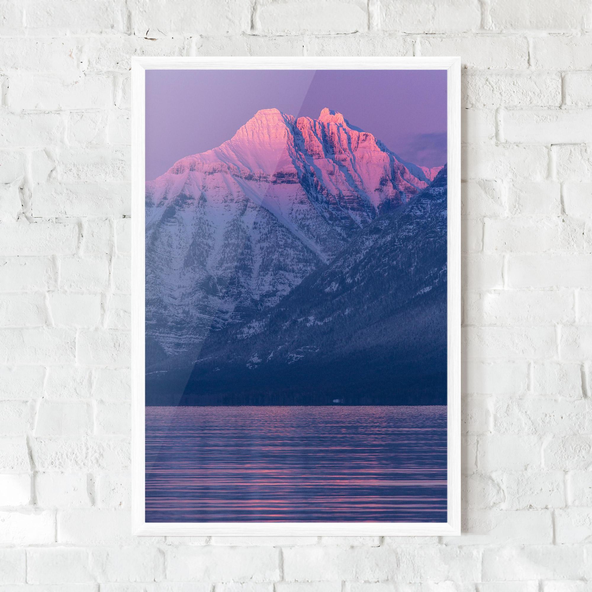 Poster Înrămat Purple Snowy View mockup 0