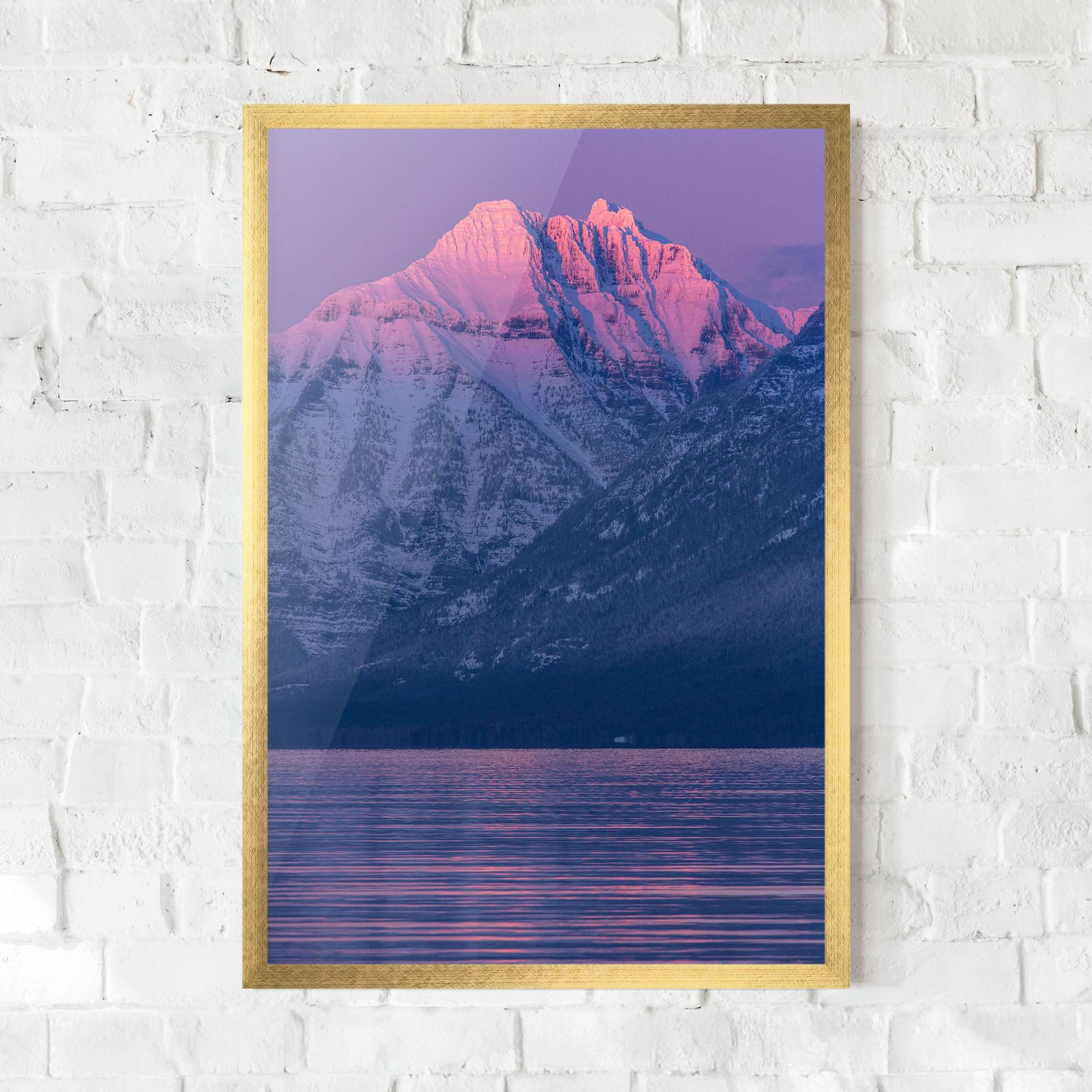 Poster Înrămat Purple Snowy View mockup 0