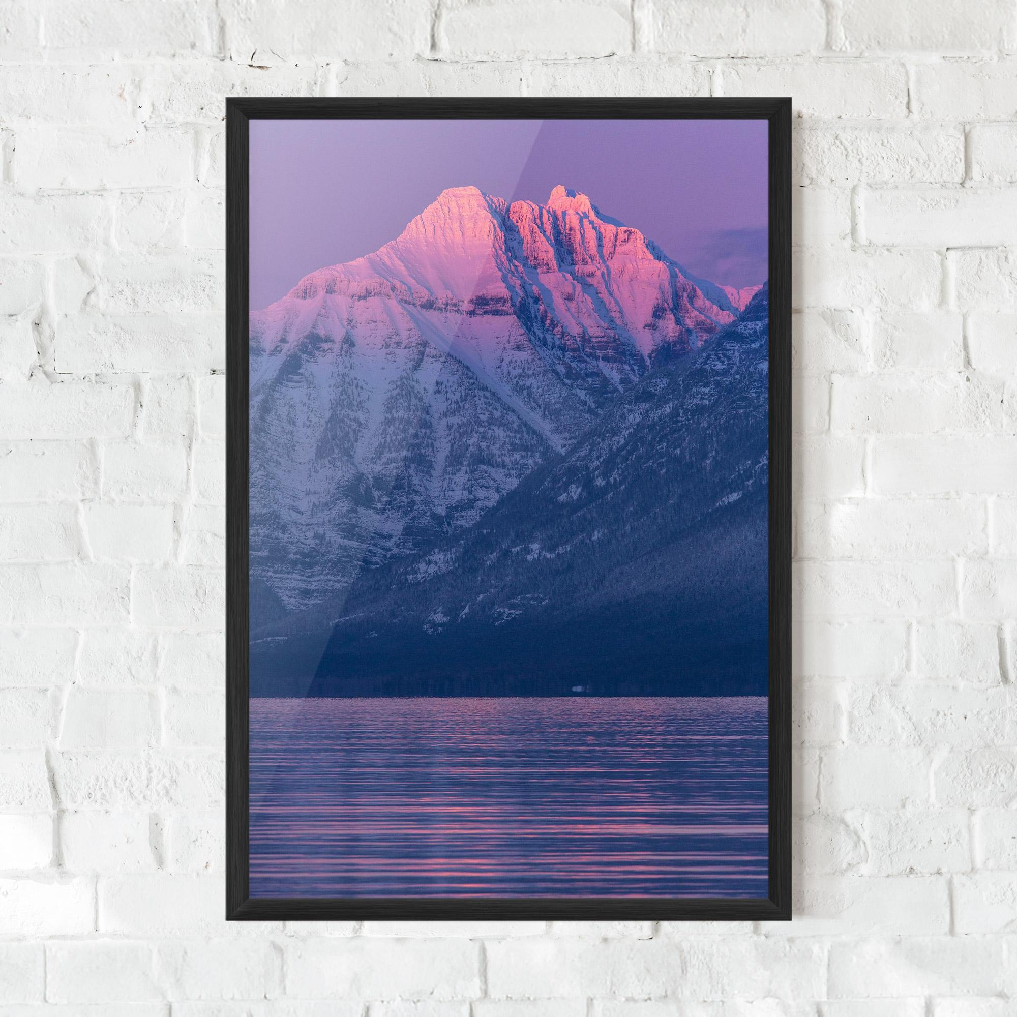 Poster Înrămat Purple Snowy View mockup 0