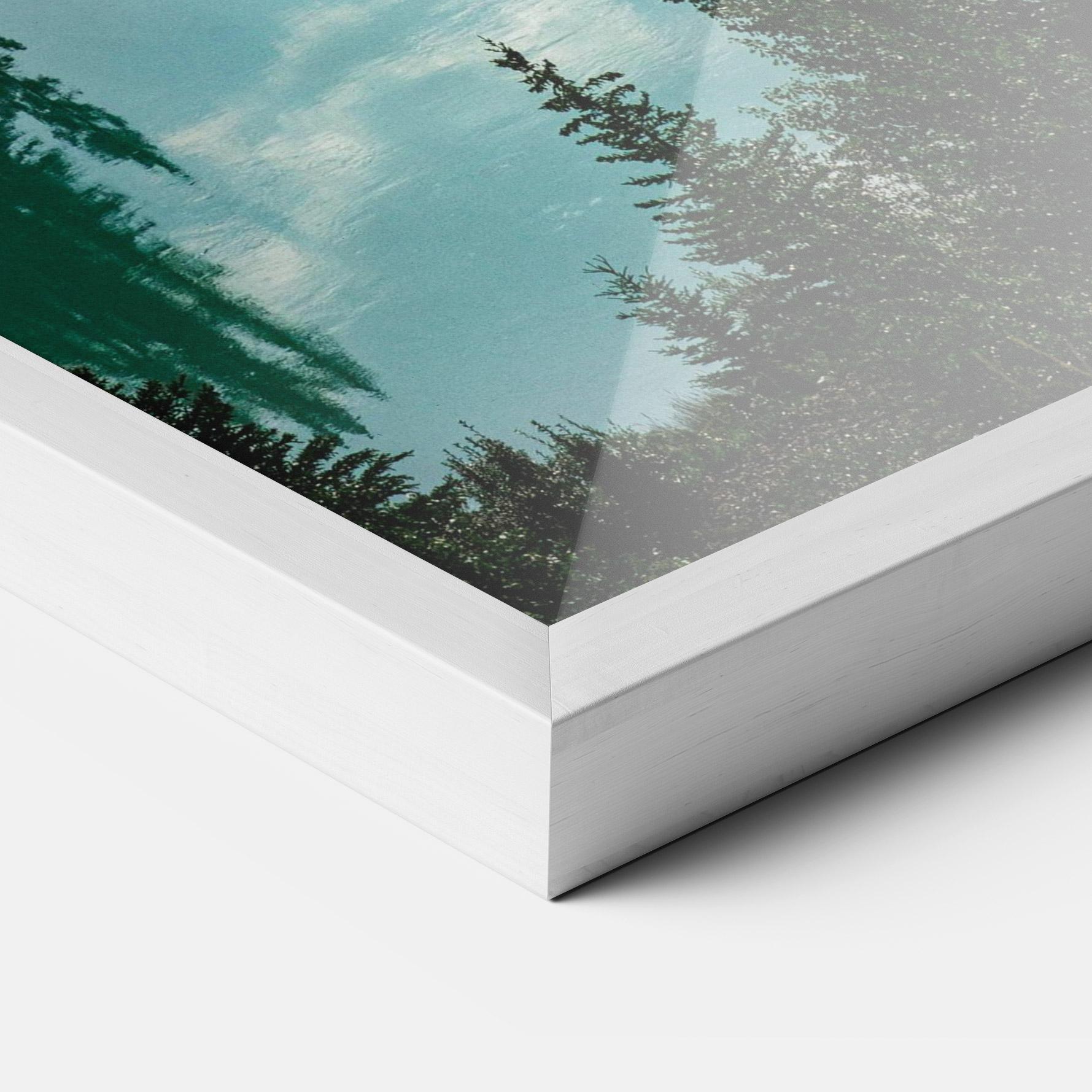 Poster Înrămat Crystal Lake mockup 3